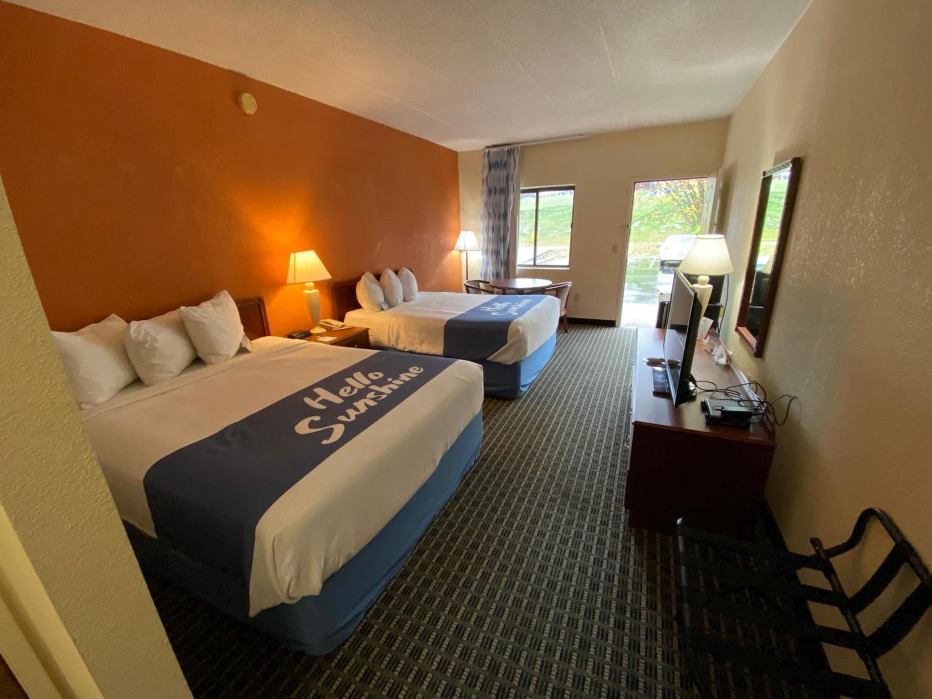 Days Inn by Wyndham Morehead photo 6