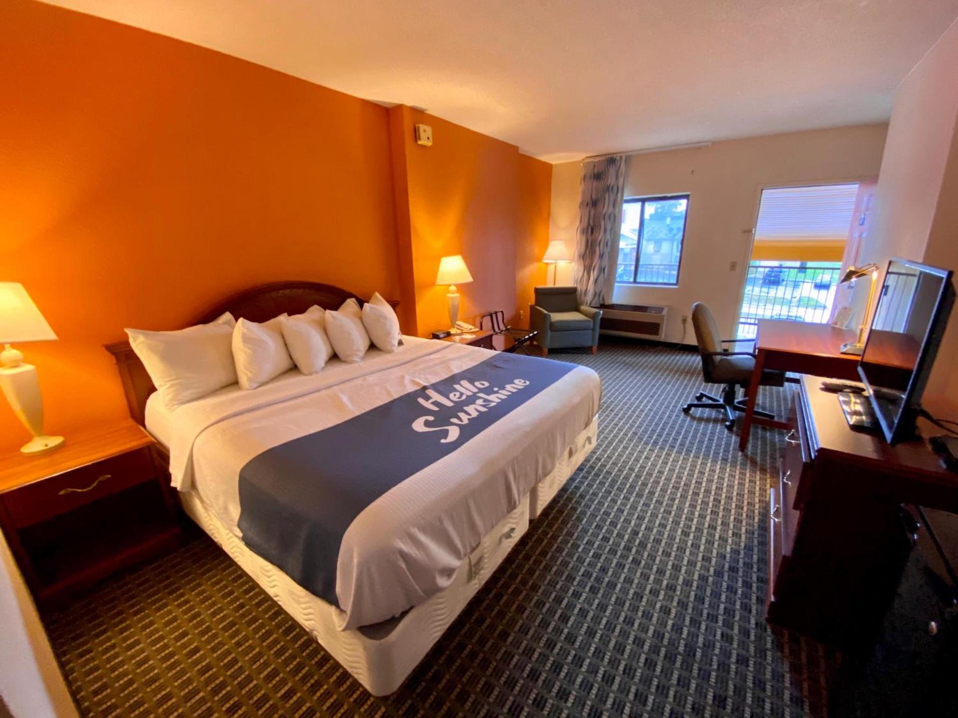 Days Inn by Wyndham Morehead photo 5