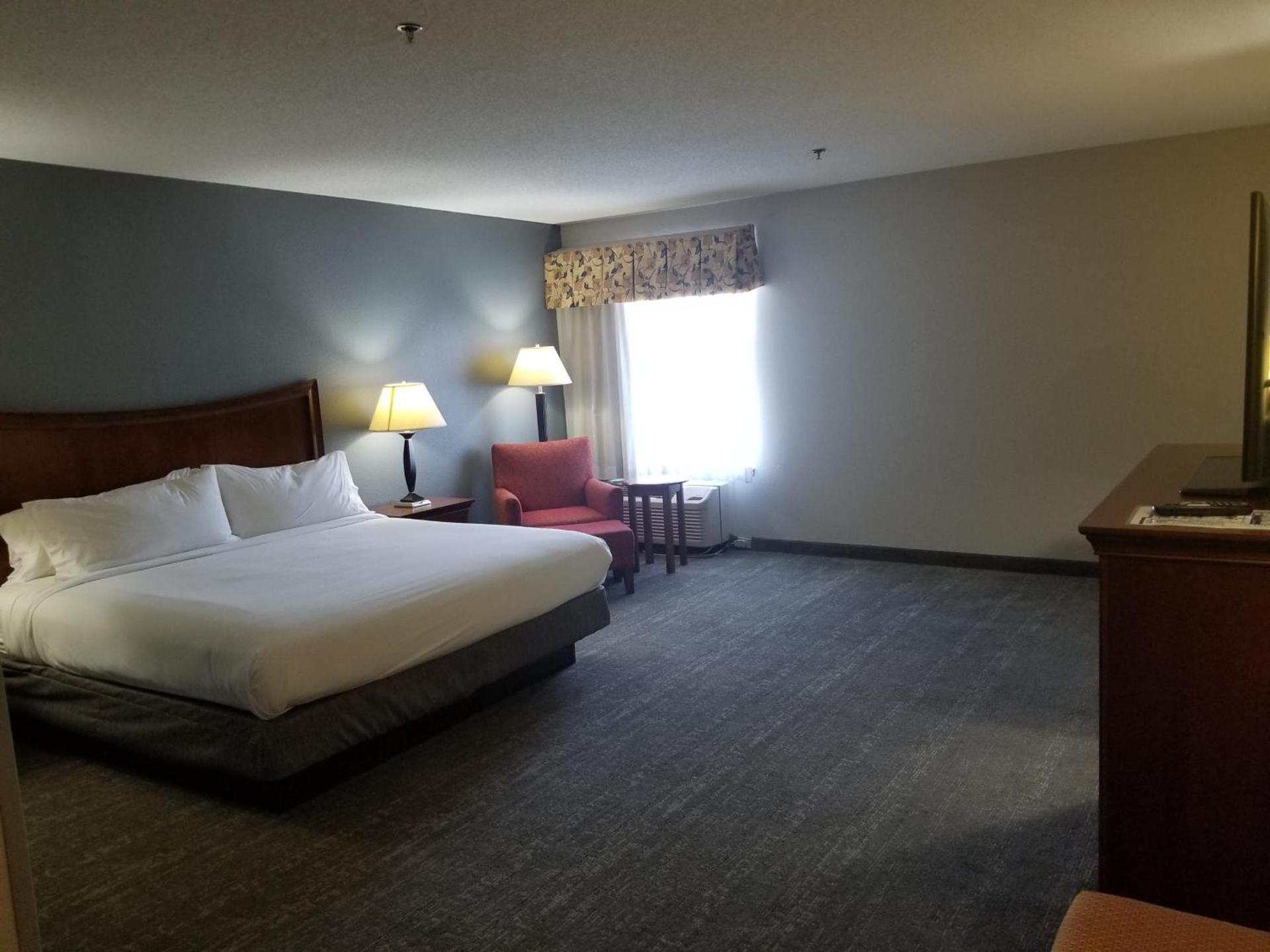 Wingate by Wyndham Savannah I-95 North photo 69