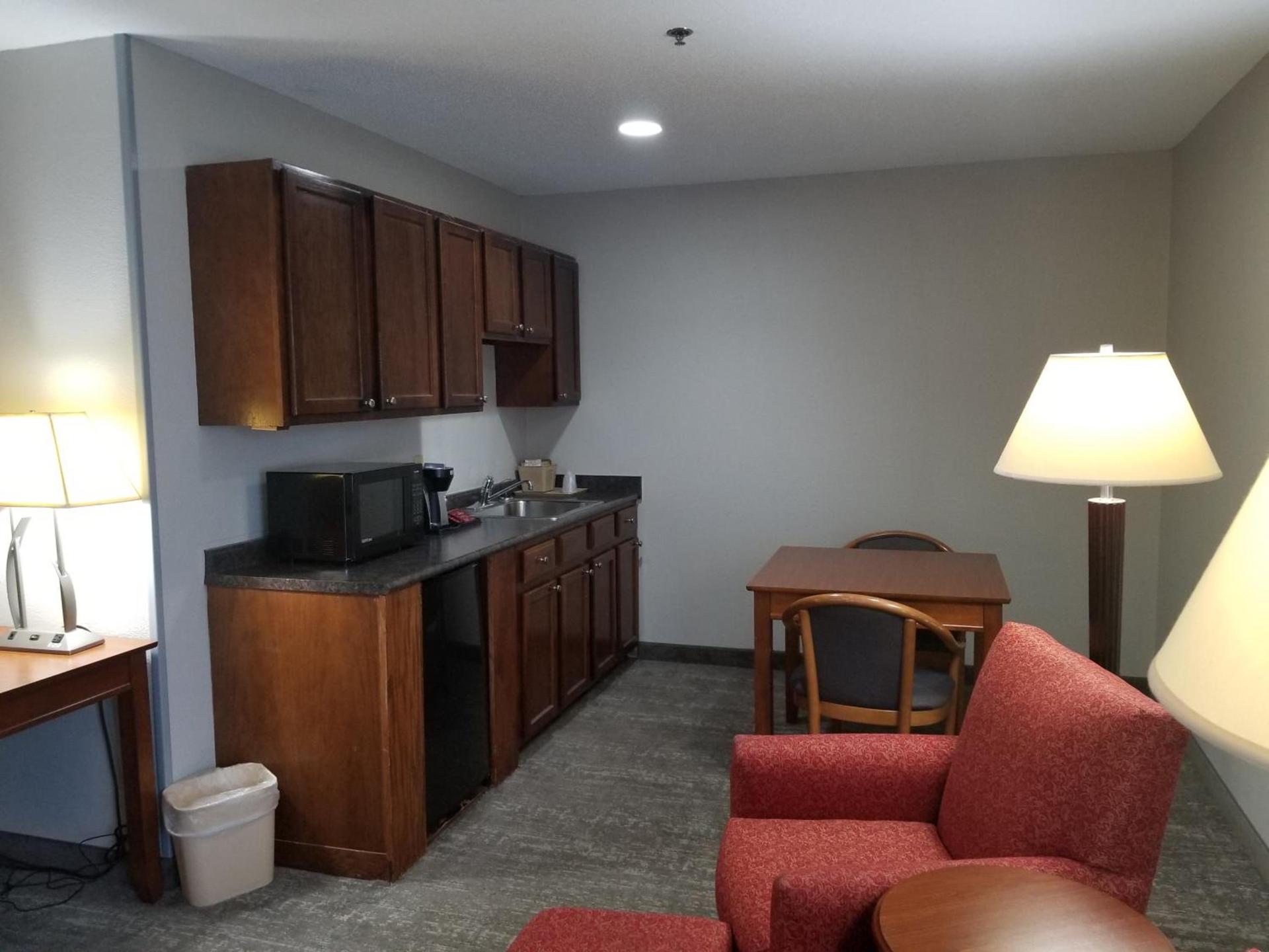 Wingate by Wyndham Savannah I-95 North photo 67