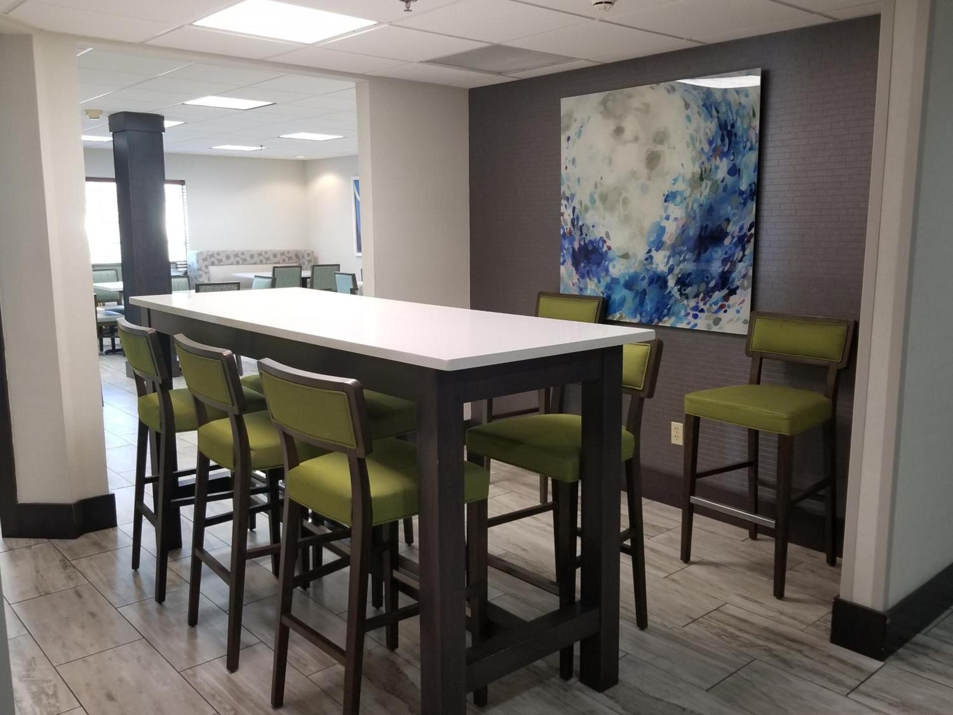 Wingate by Wyndham Savannah I-95 North photo 53