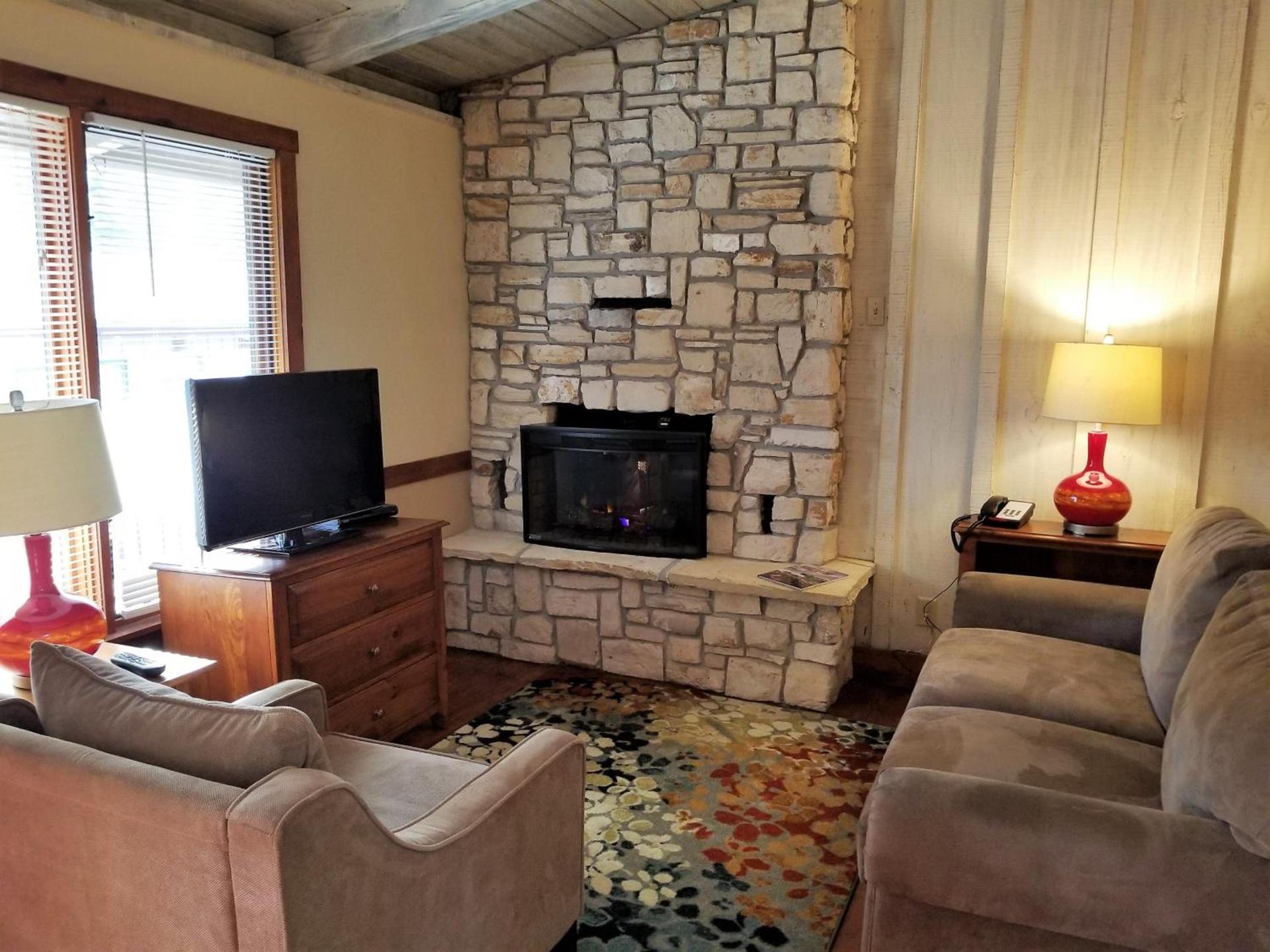 Carmel Valley Lodge photo 17