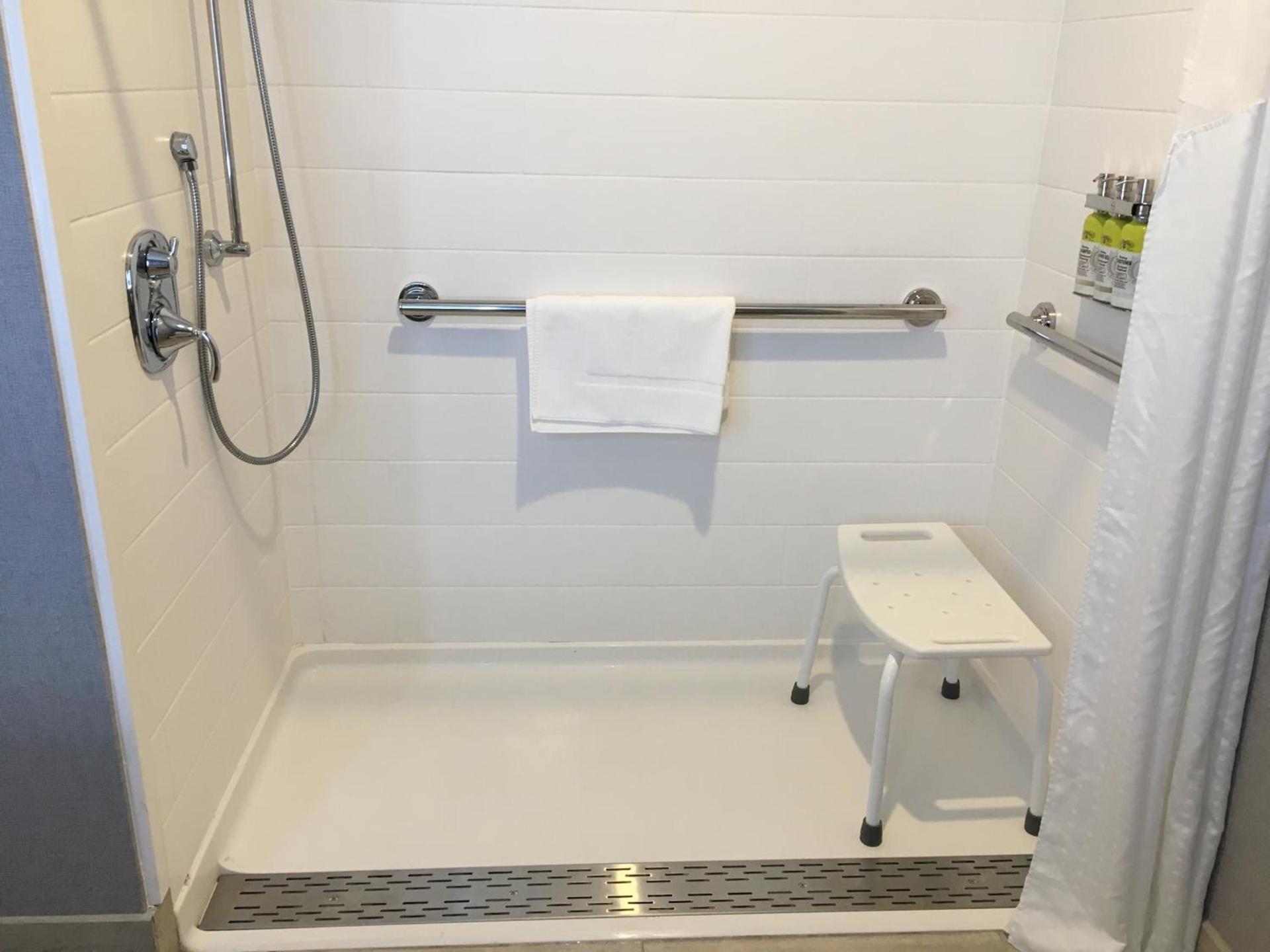 Holiday Inn Express - Grand Island by IHG photo 45