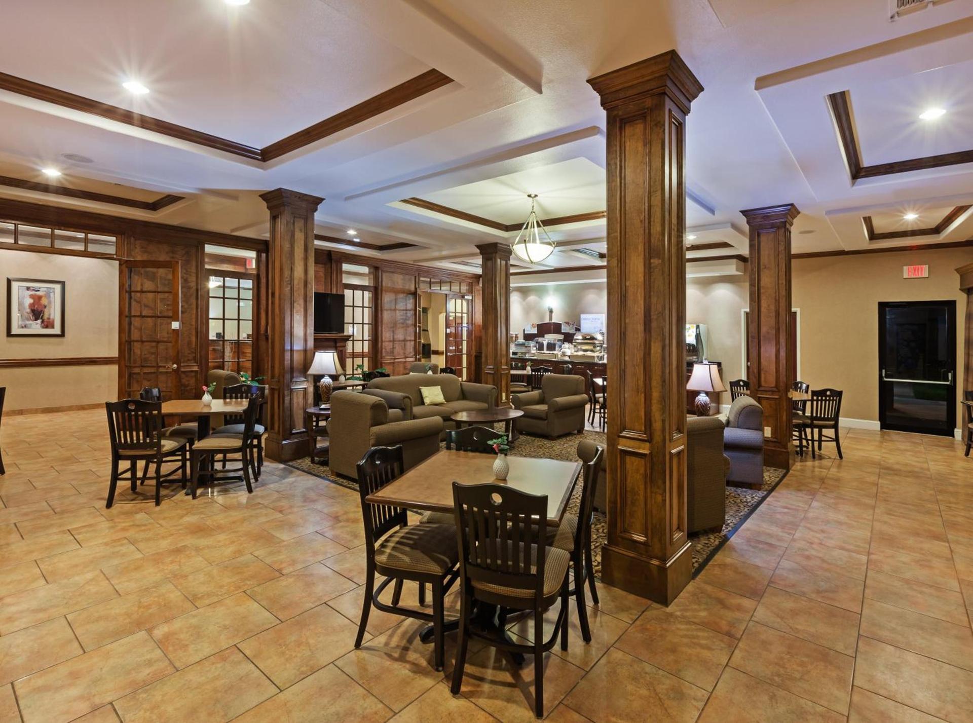 Holiday Inn Express Houston-Alvin by IHG photo 15