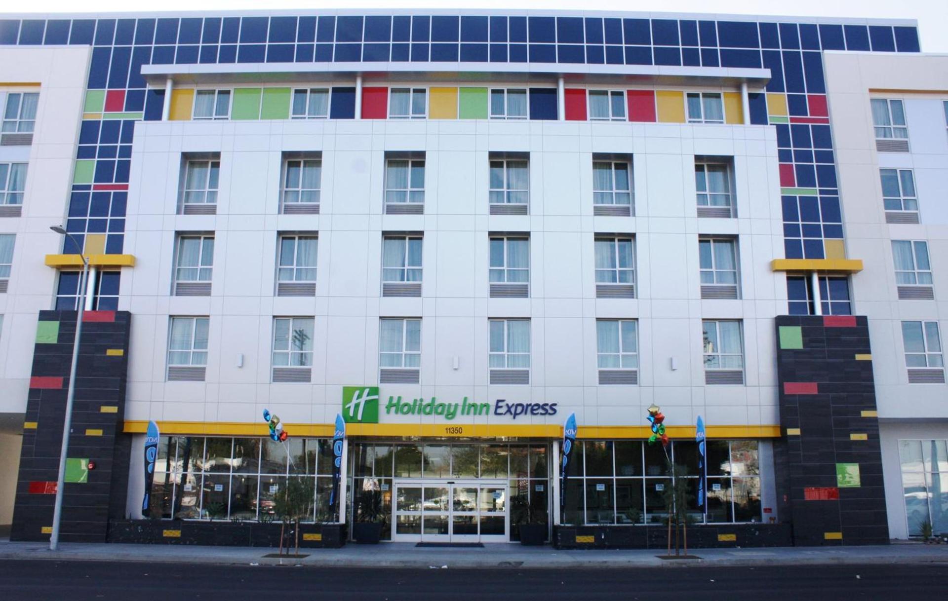 Hampton Inn by Hilton North Hollywood photo 2