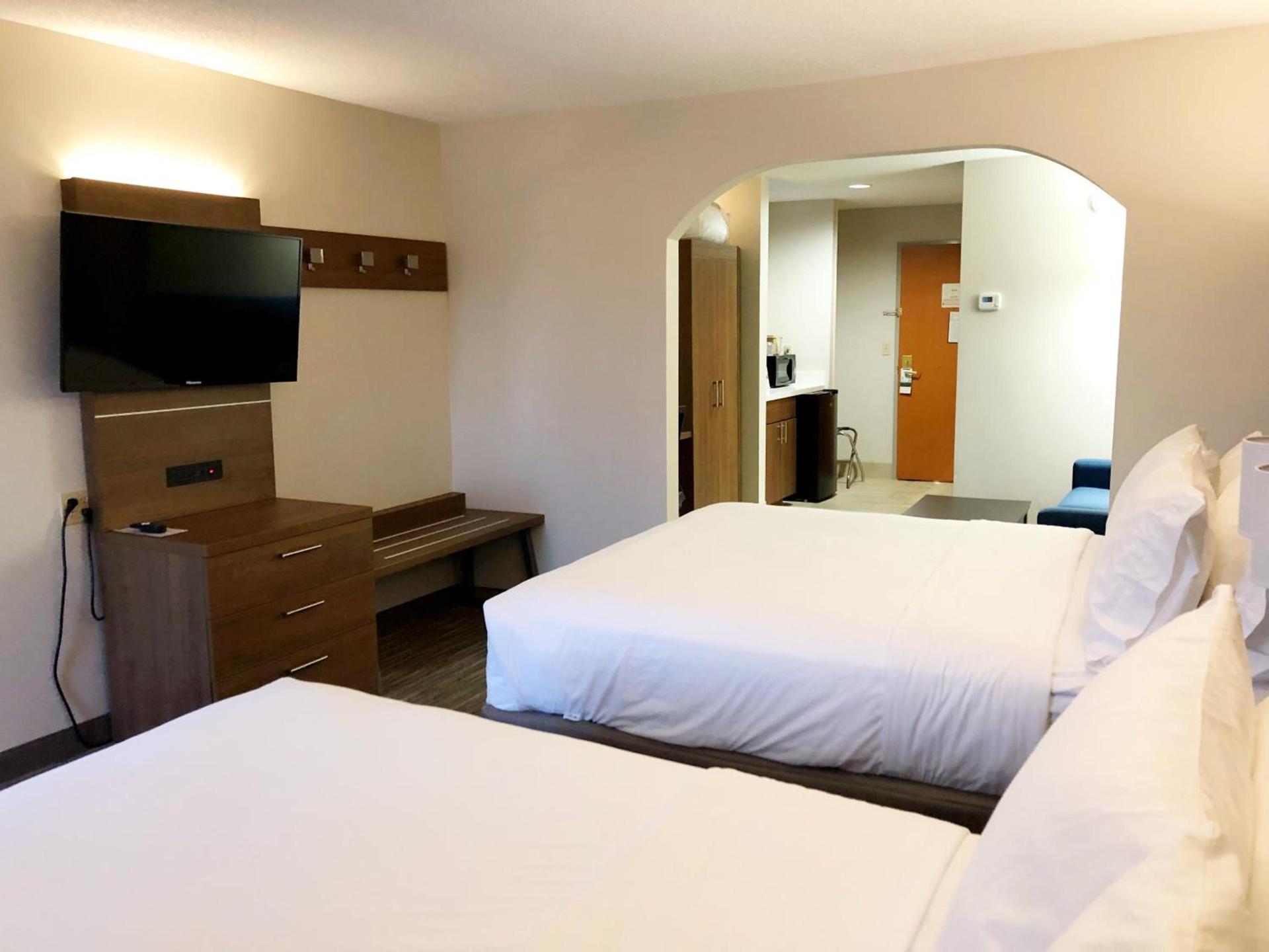 Holiday Inn Express & Suites Harrison by IHG photo 21