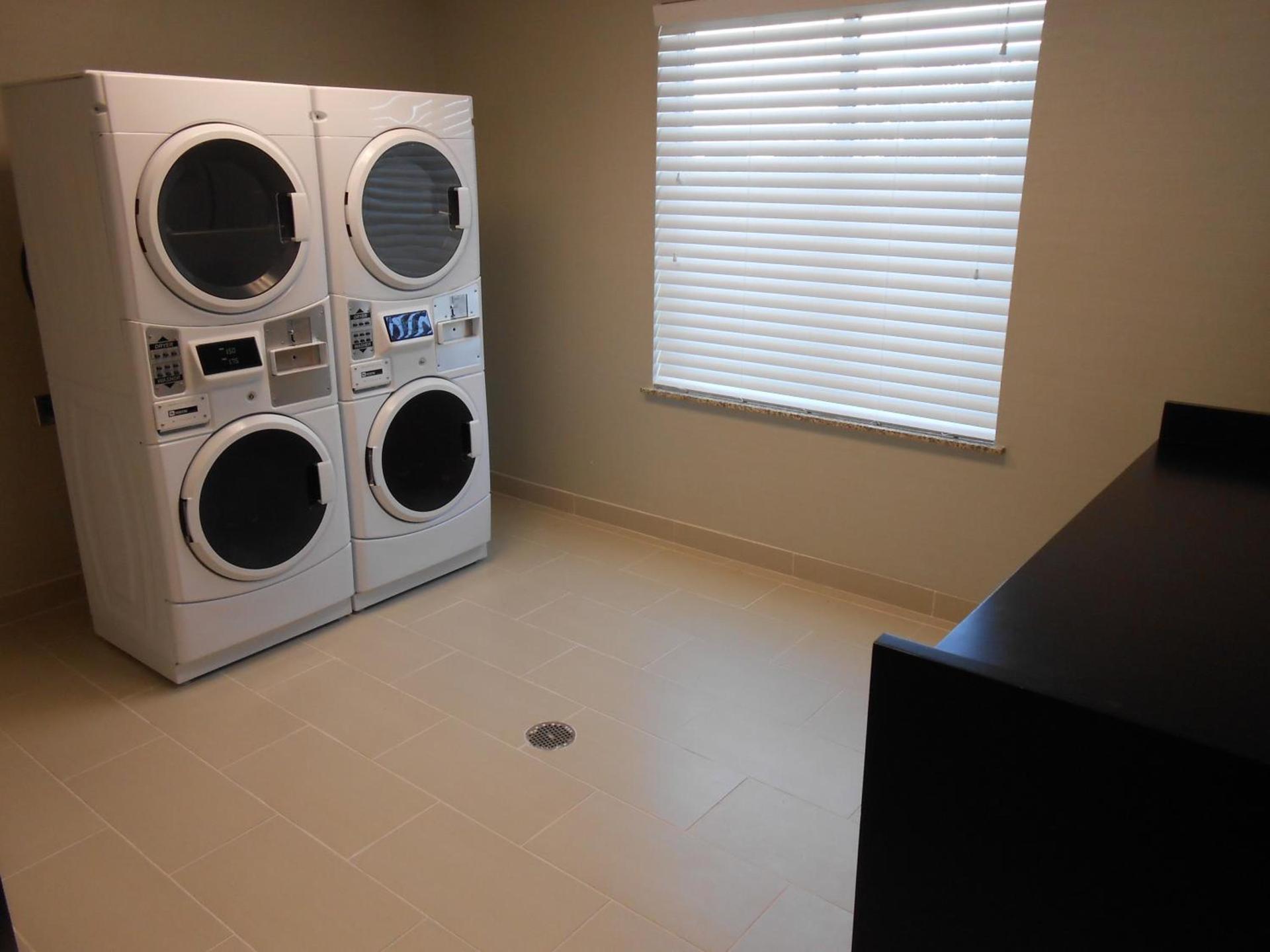 Holiday Inn Express & Suites Houston Northwest-Brookhollow by IHG photo 26