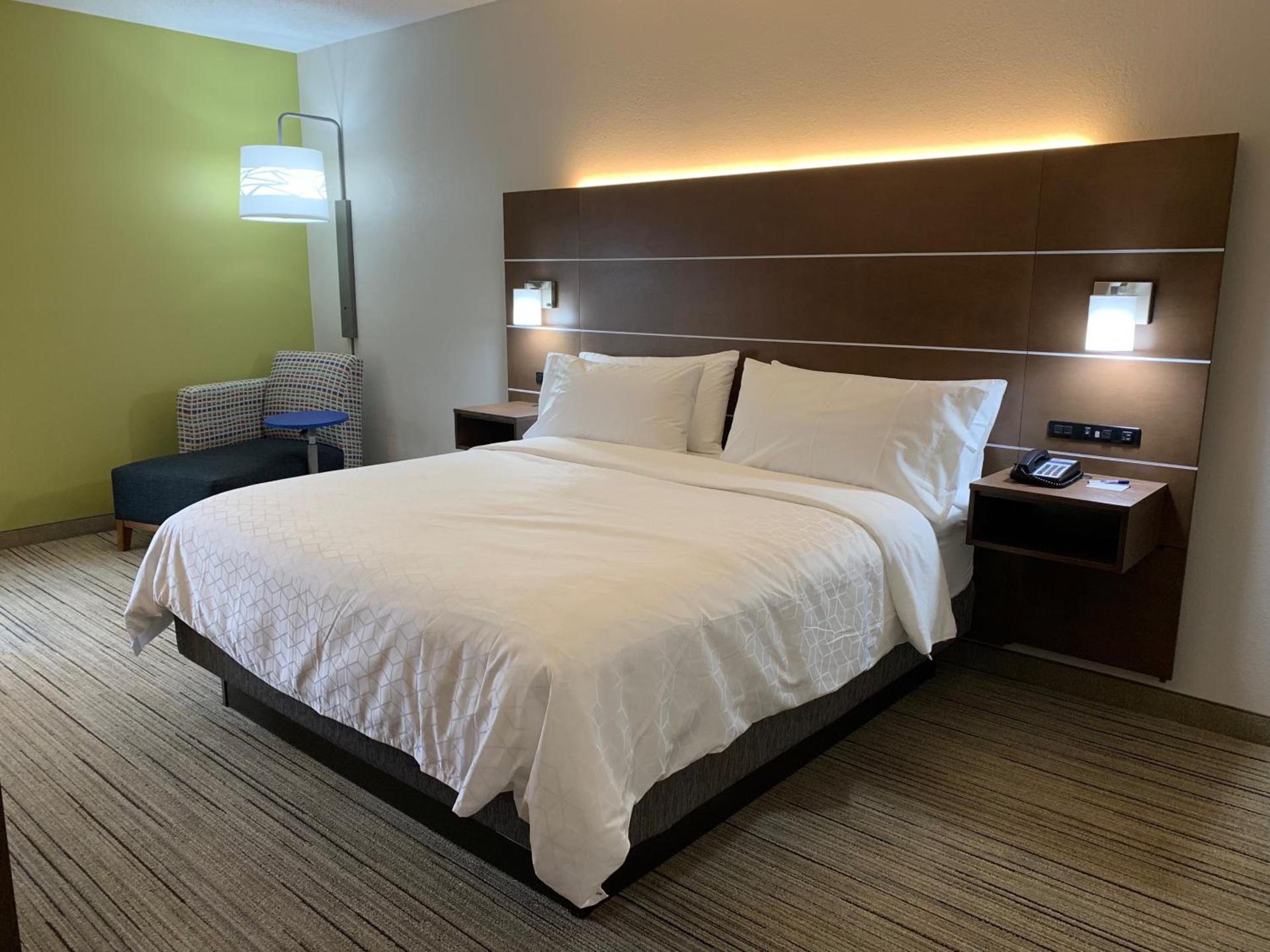 Holiday Inn Express Hillsborough-Durham Area by IHG photo 26
