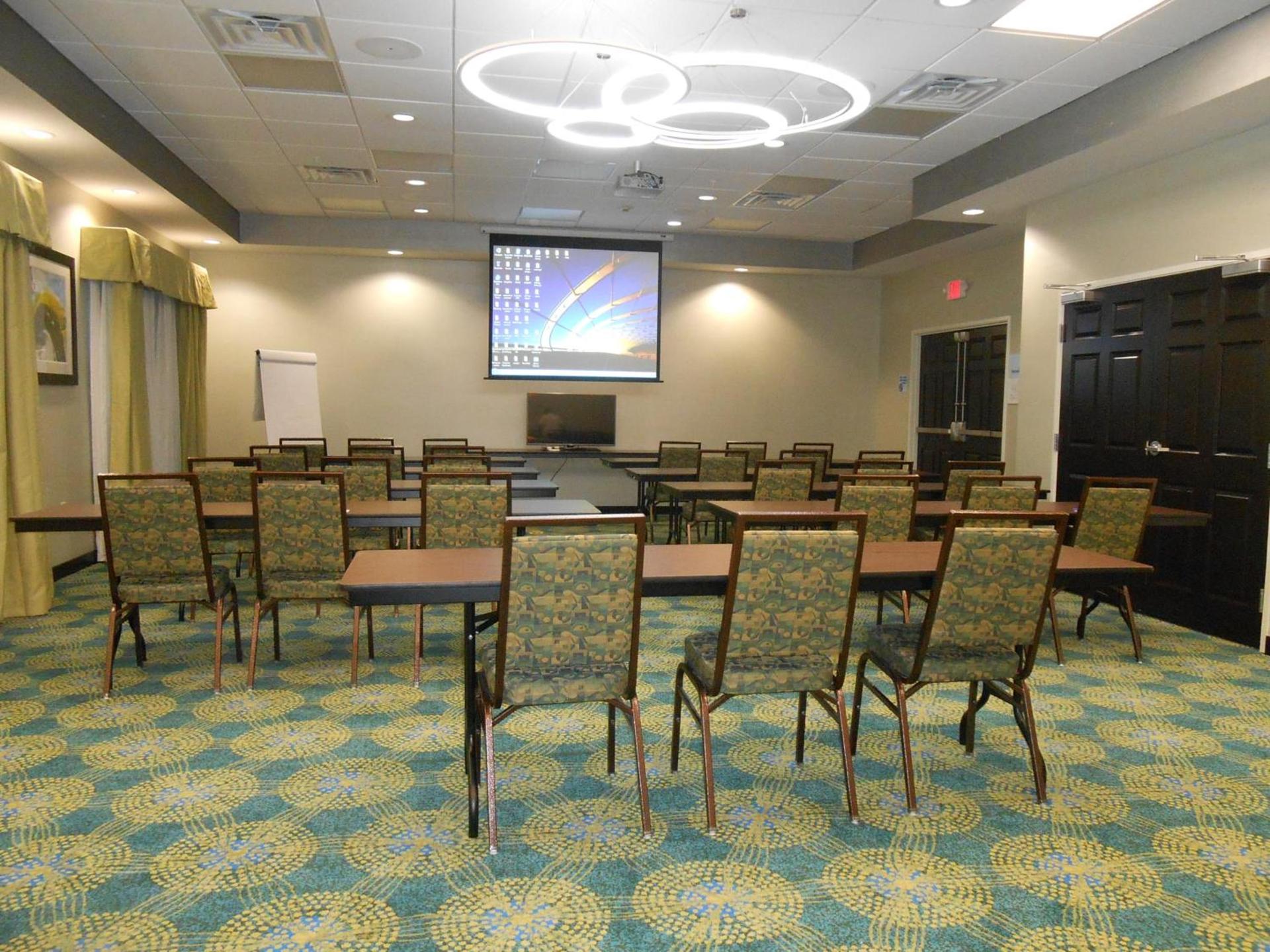 Holiday Inn Express & Suites Houston Northwest-Brookhollow by IHG photo 32