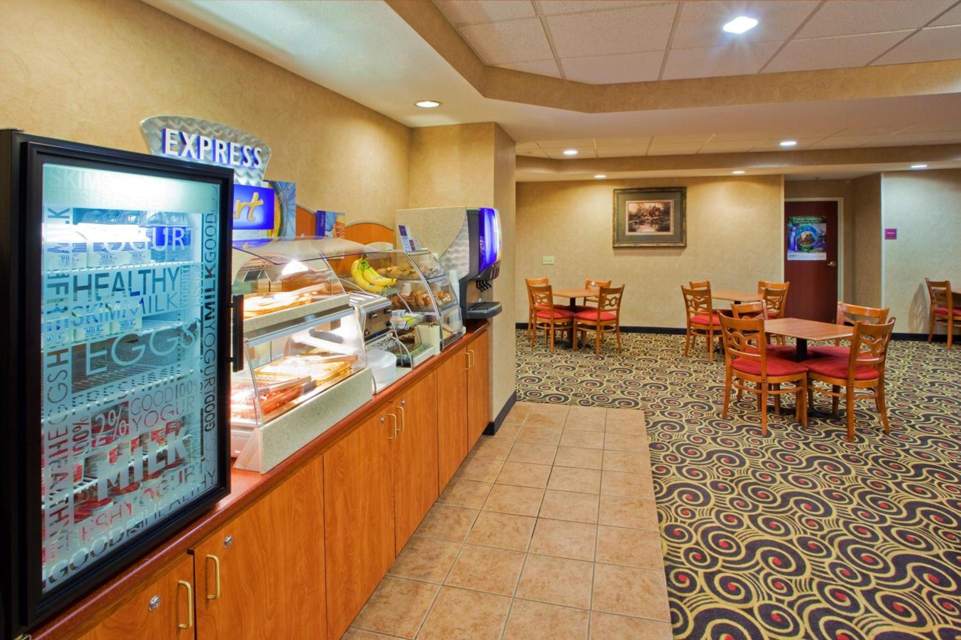 Holiday Inn Express Hanover by IHG photo 30