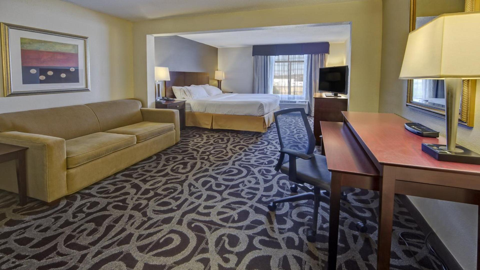 Garner Hotel Murfreesboro West by IHG photo 14