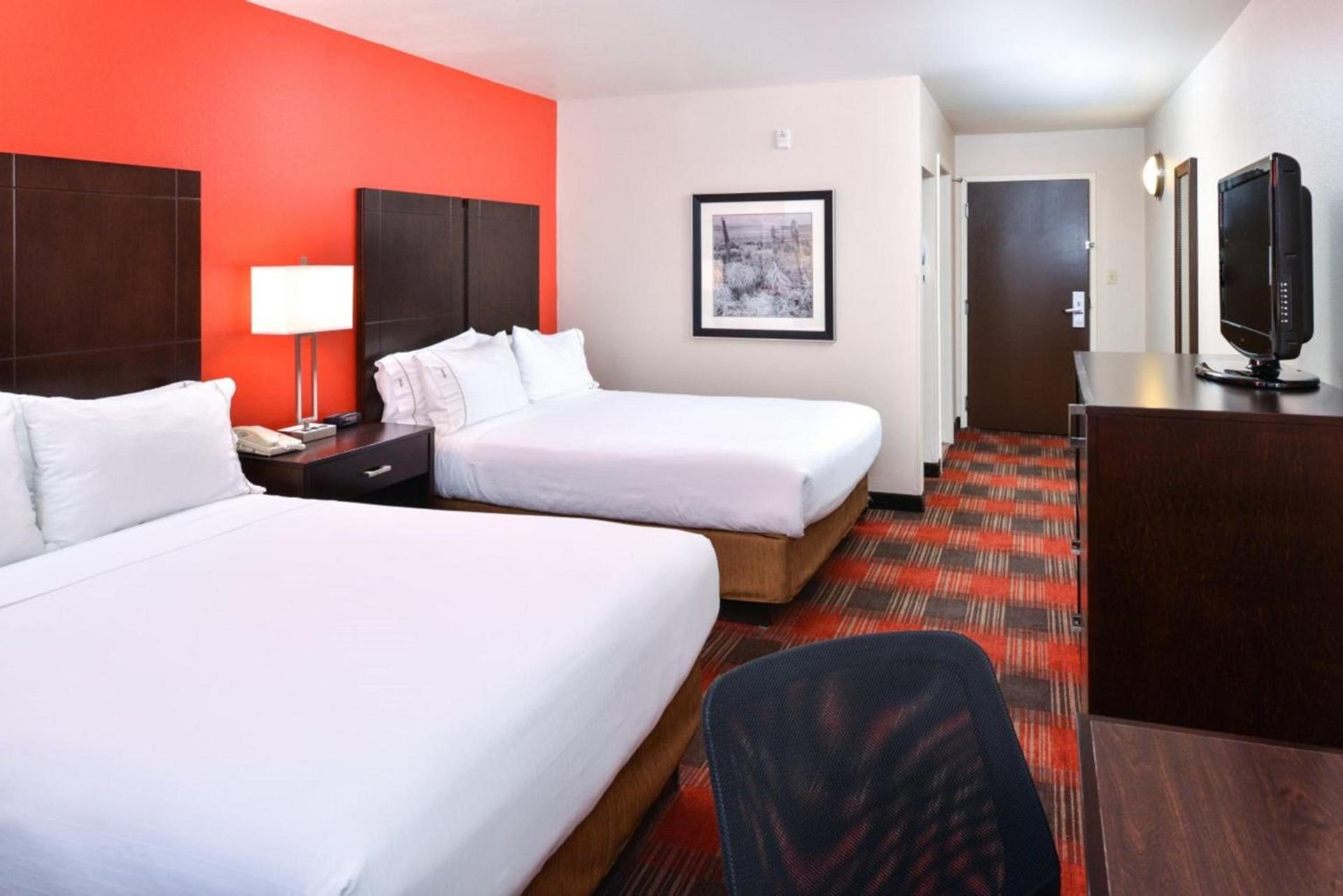 Holiday Inn Express Kingman by IHG photo 32