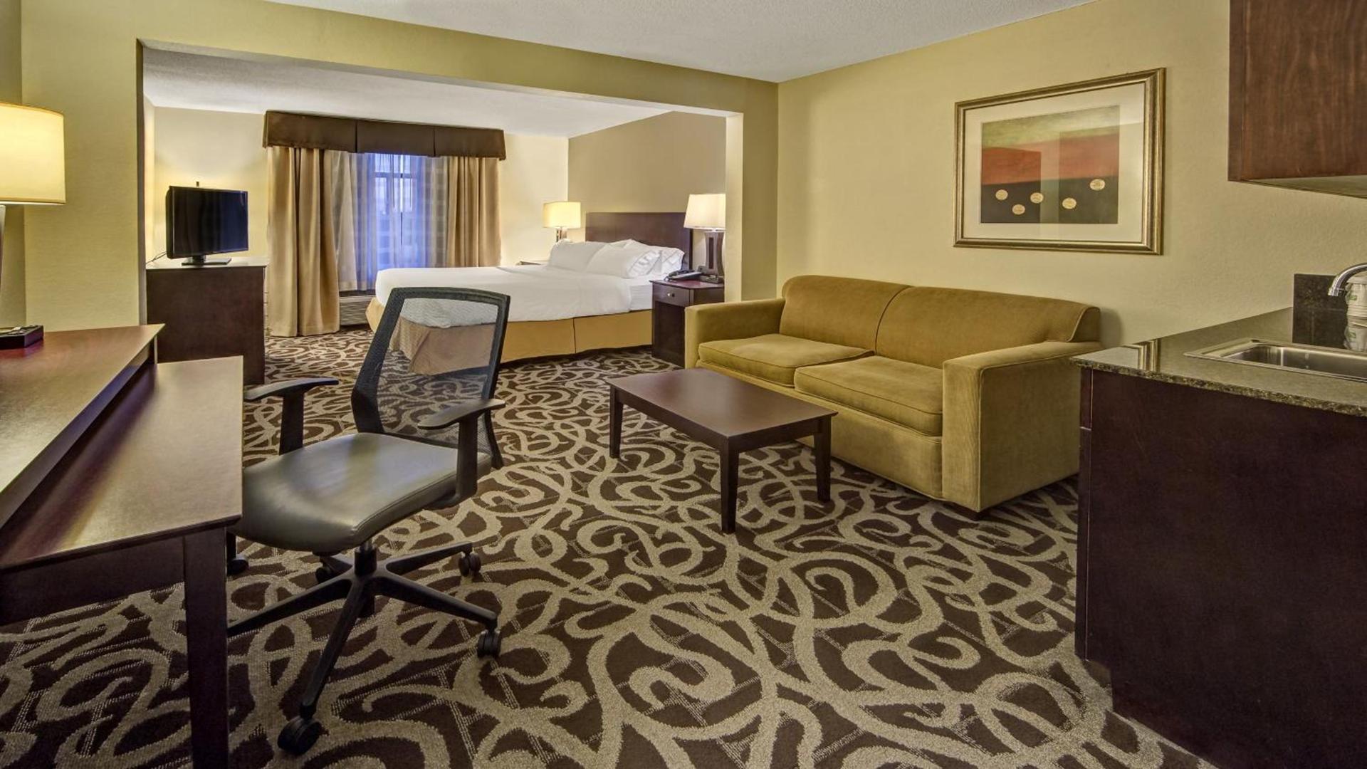 Garner Hotel Murfreesboro West by IHG photo 22