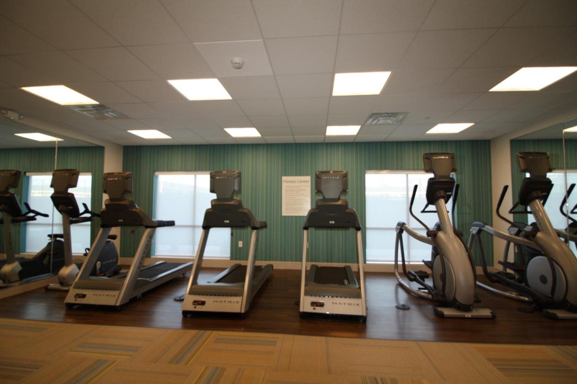 Holiday Inn Express & Suites - Kirksville - University Area by IHG photo 9