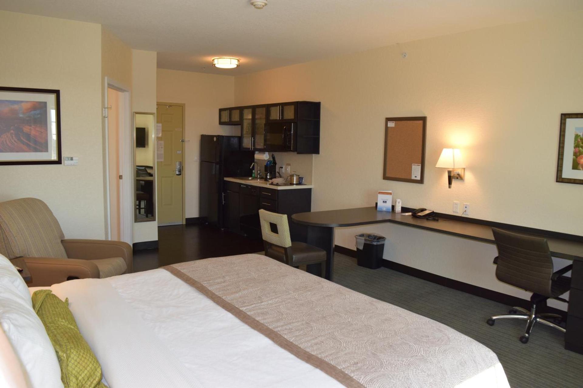 Candlewood Suites Monahans by IHG photo 17