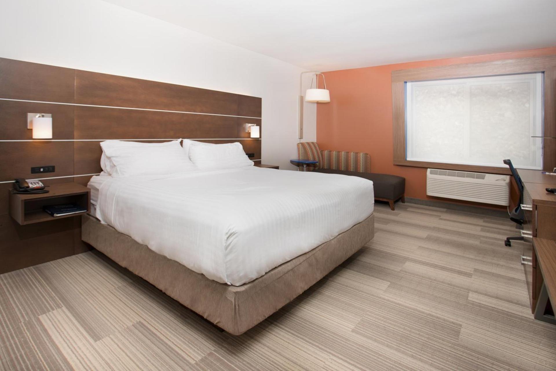 Holiday Inn Express Houghton-Keweenaw by IHG photo 27