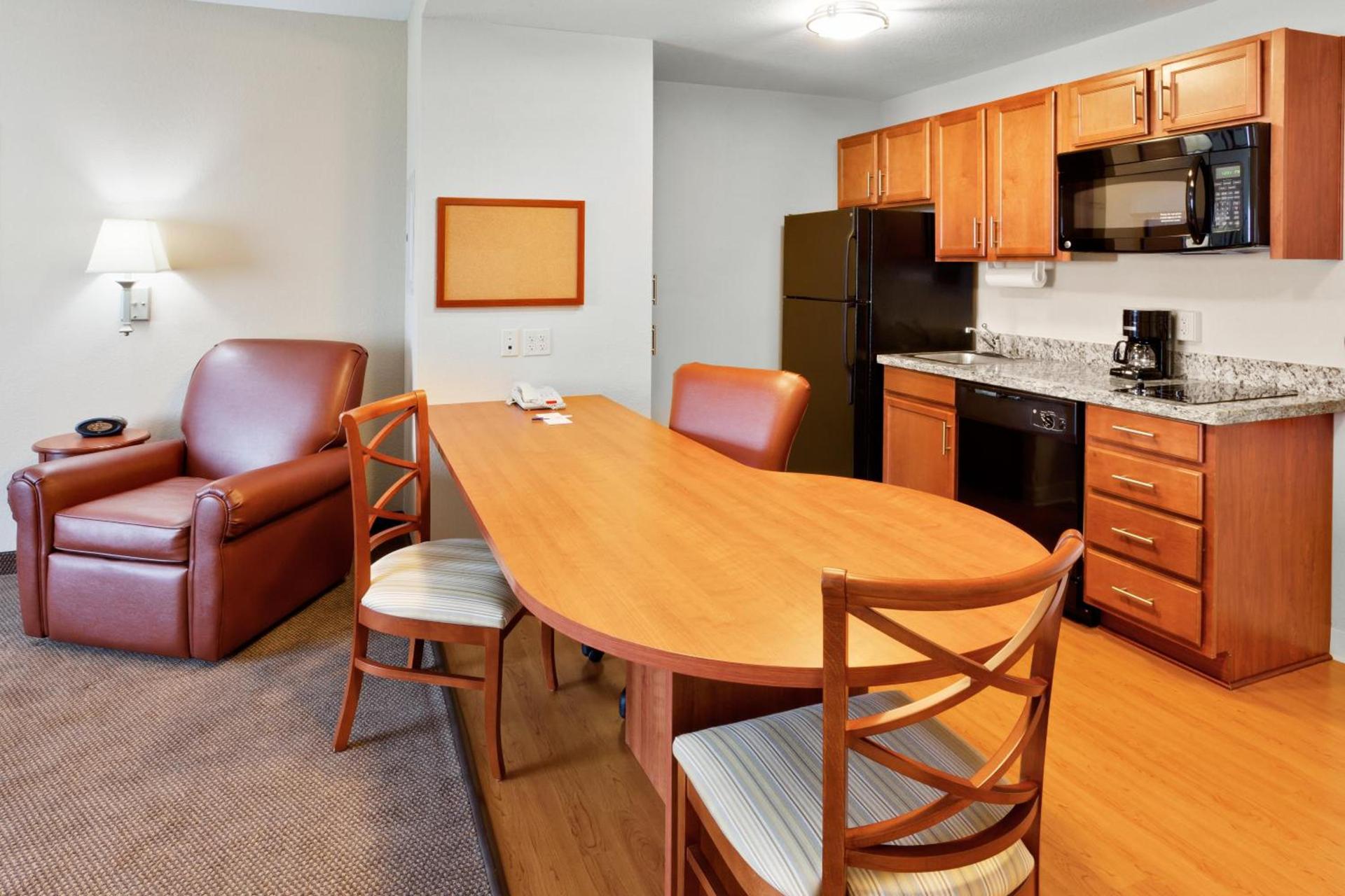 Candlewood Suites Hazleton by IHG photo 15