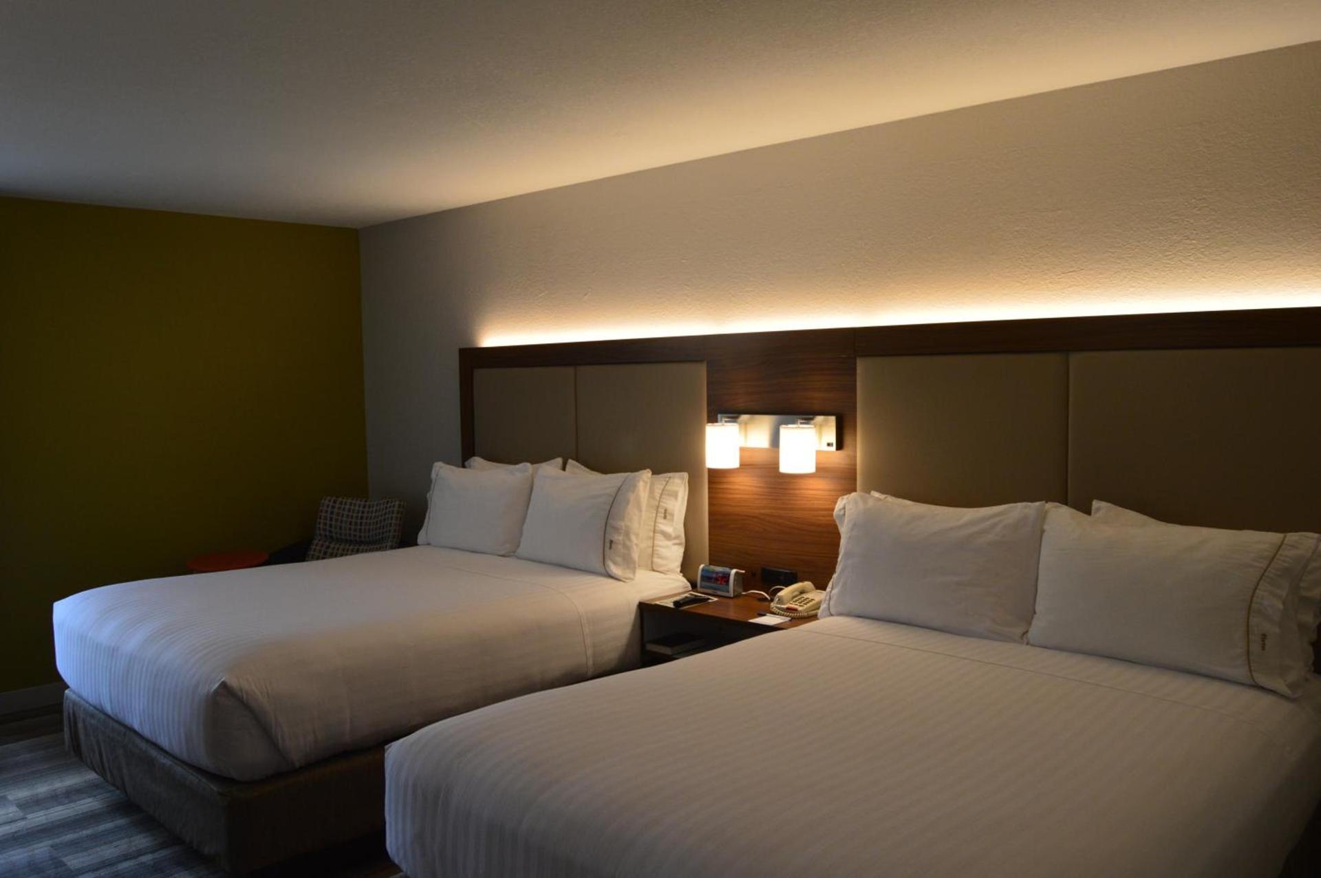 Holiday Inn Express Hotel & Suites Jacksonville-South by IHG photo 12