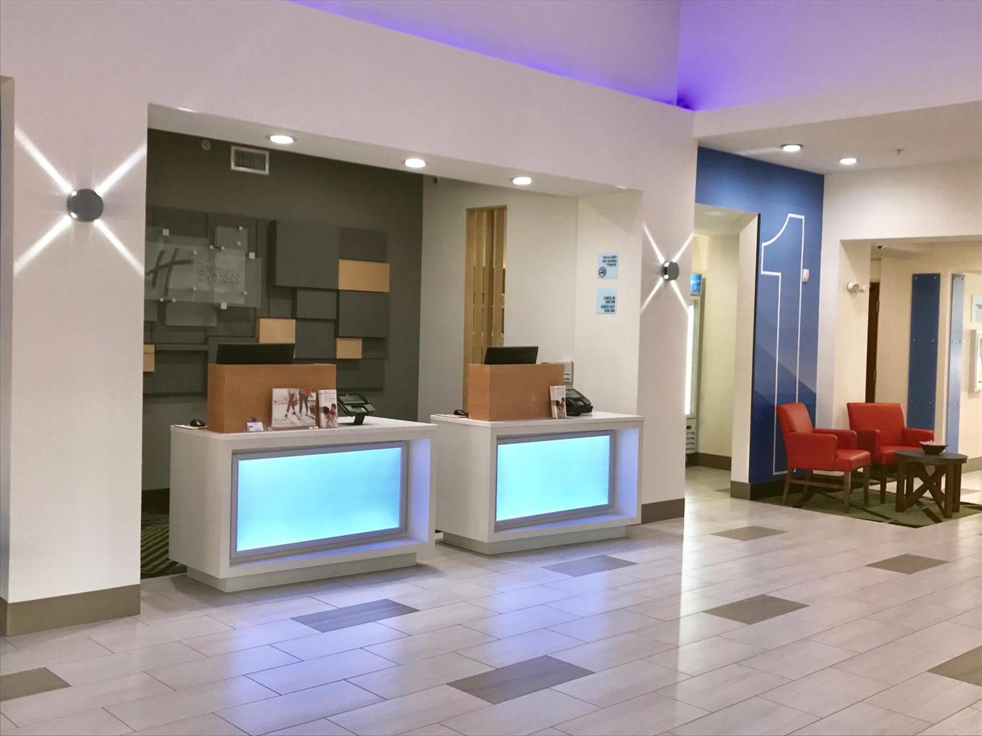 Holiday Inn Express & Suites. by IHG photo 27