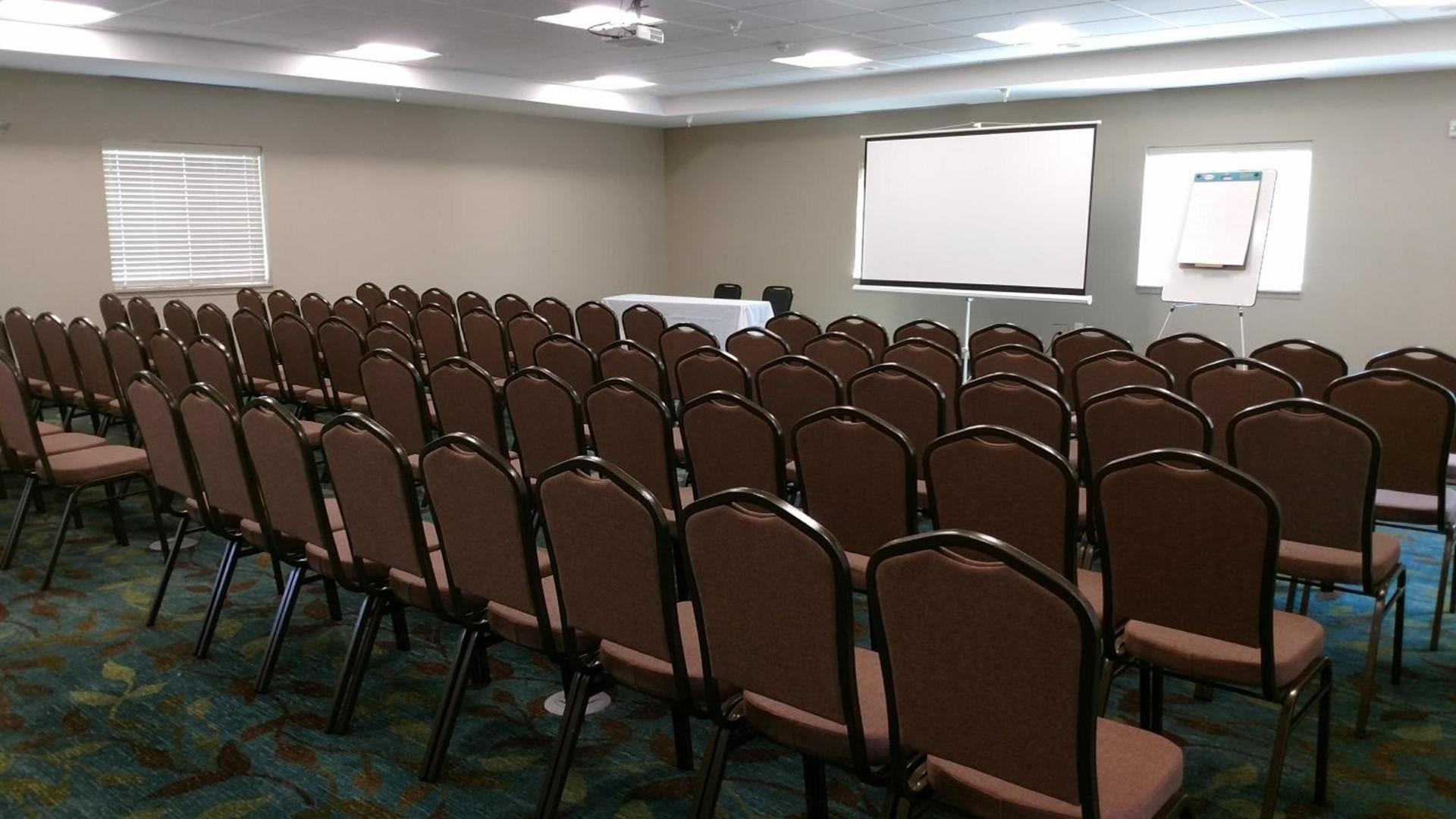 Candlewood Suites Indianapolis Northwest by IHG photo 8