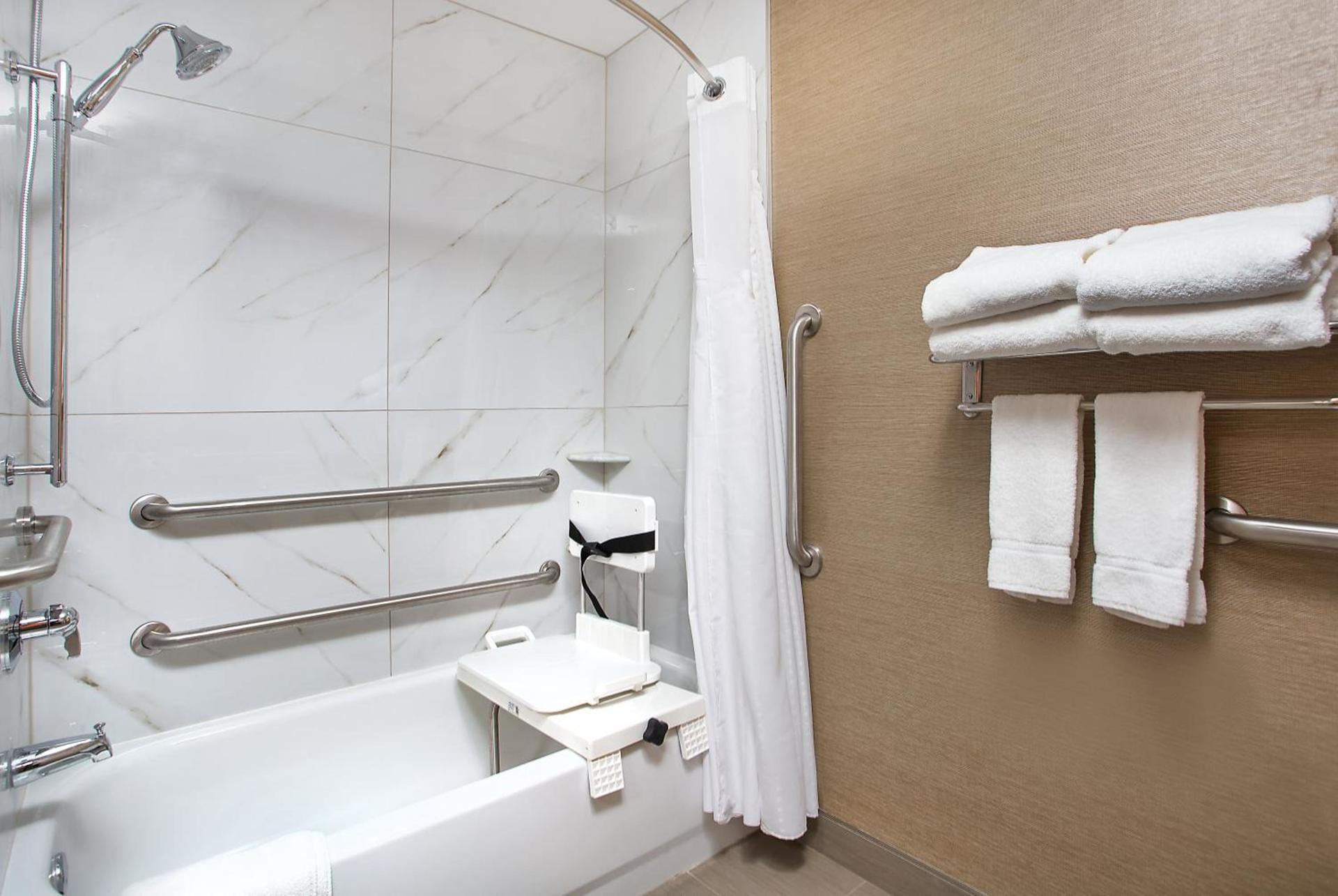 Holiday Inn Express Berea by IHG photo 12