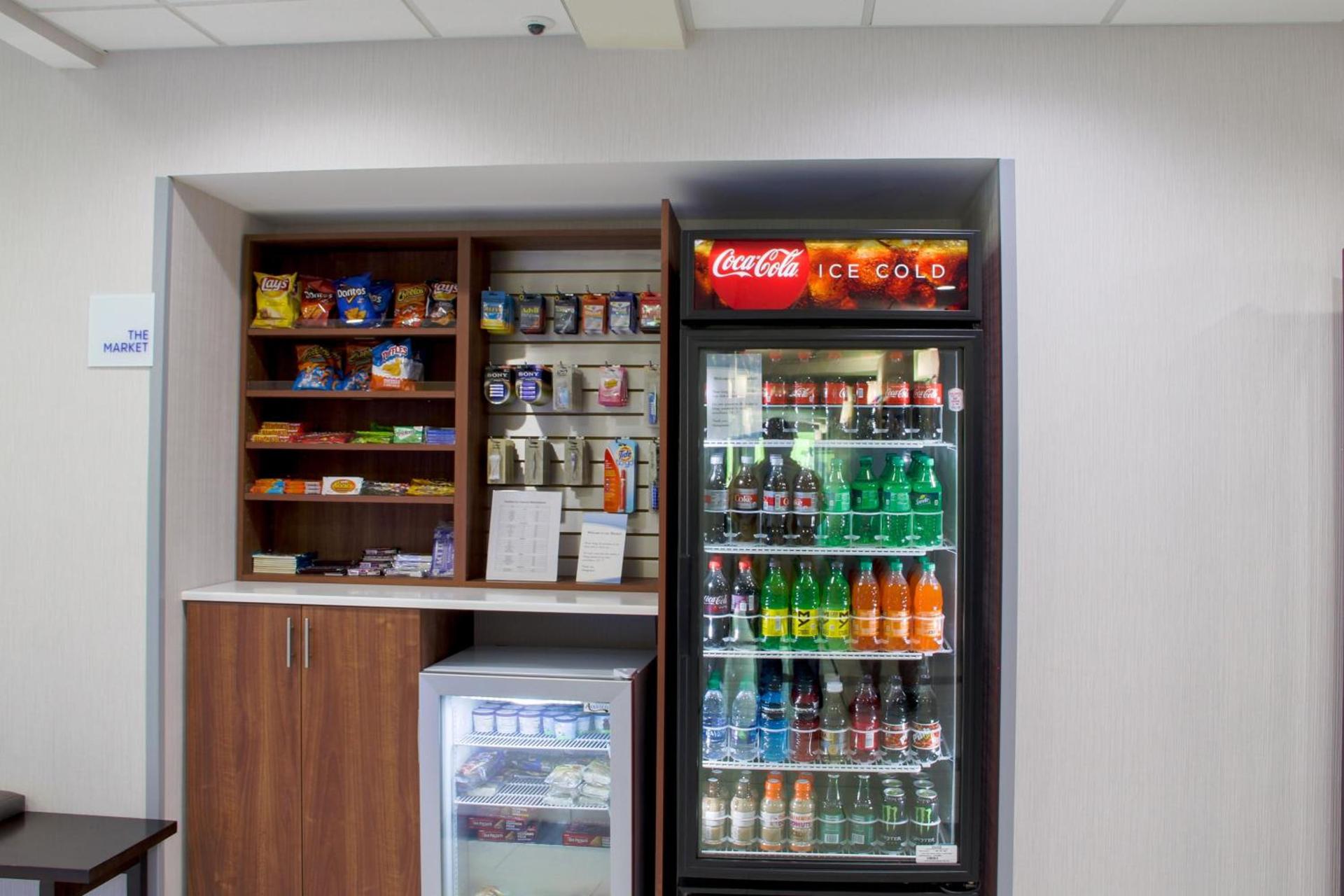 Holiday Inn Express & Suites Lexington Downtown Area-Keeneland by IHG photo 25