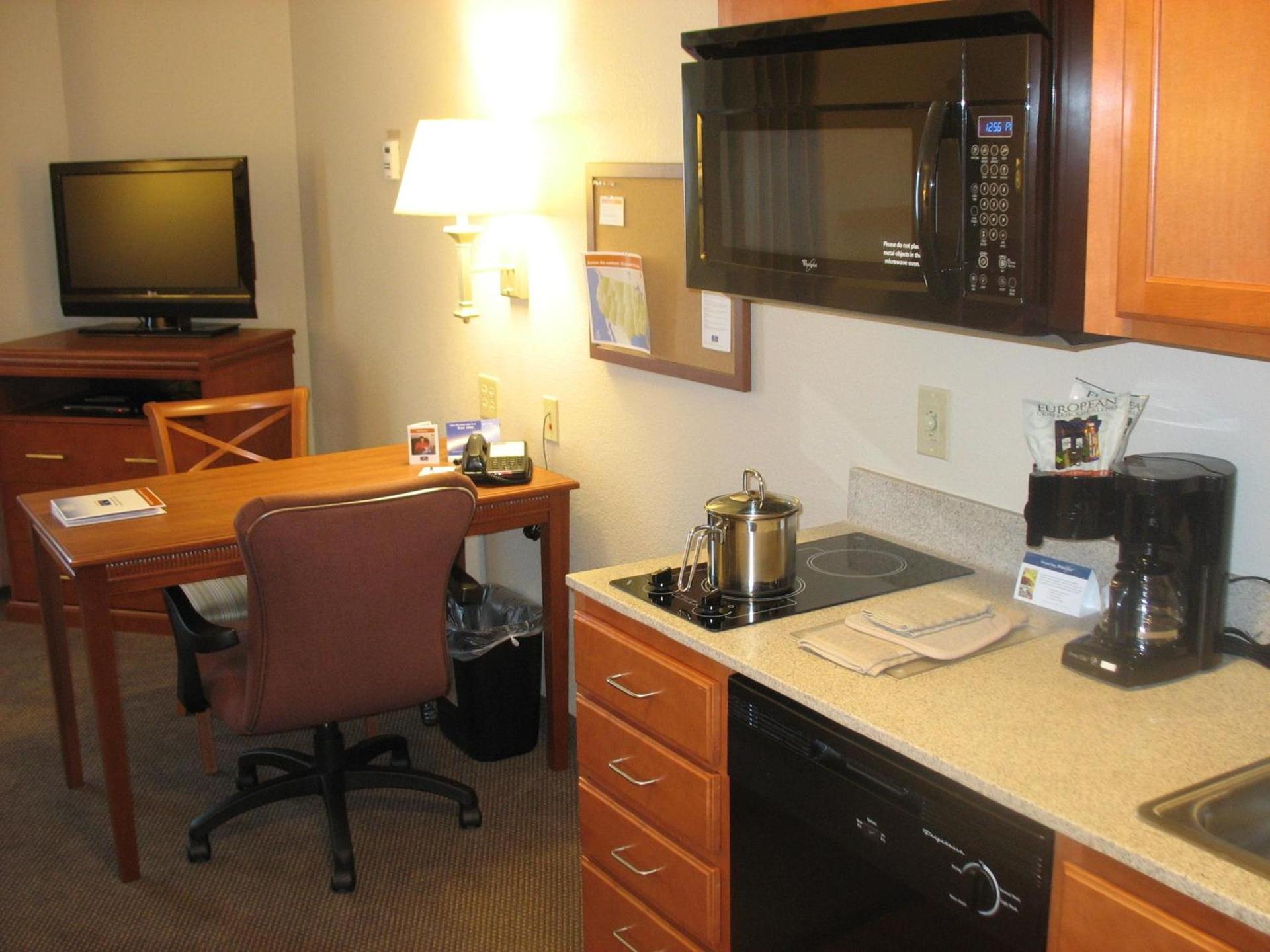 Candlewood Suites Indianapolis Northwest by IHG photo 29