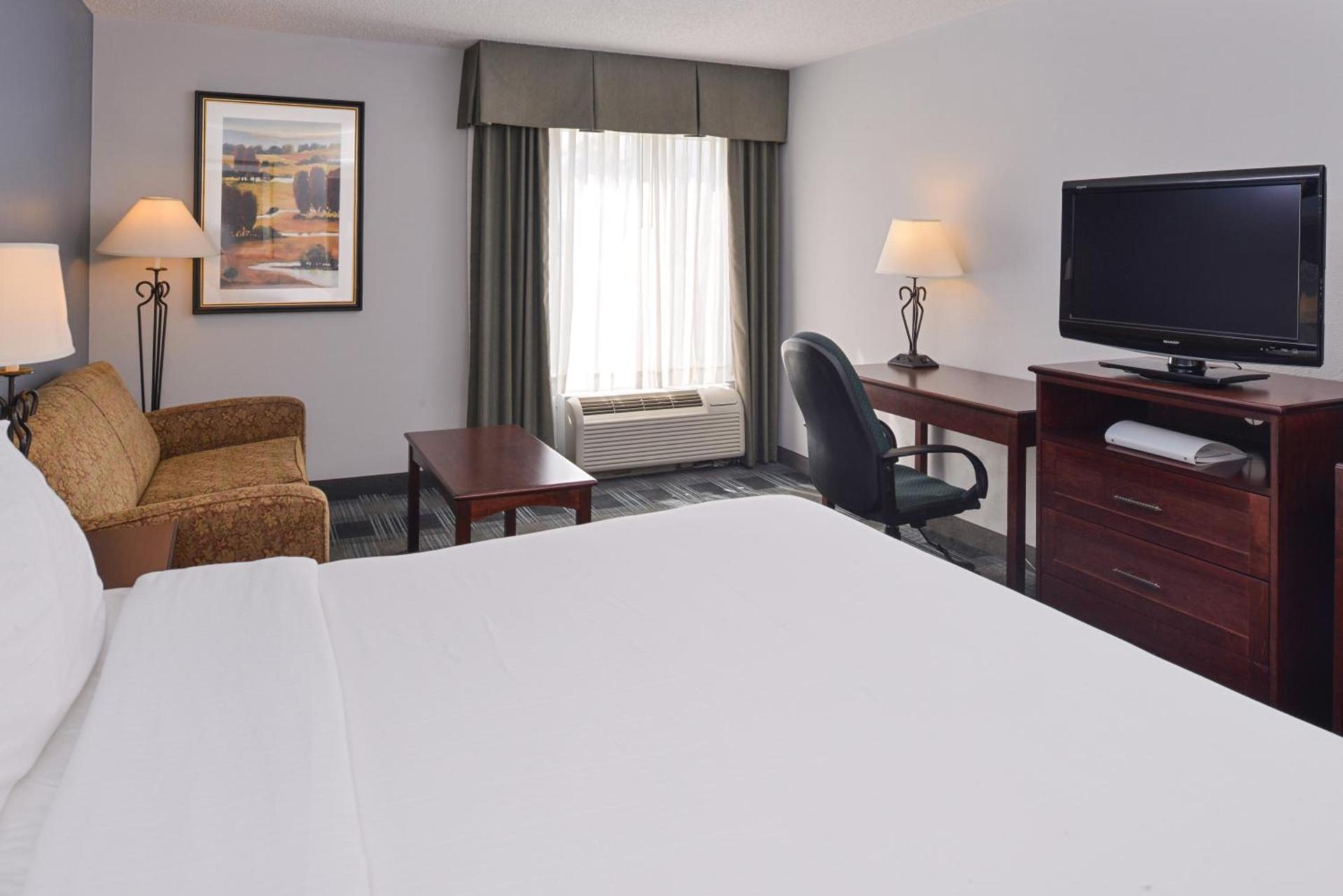 Holiday Inn Express La Junta by IHG photo 14