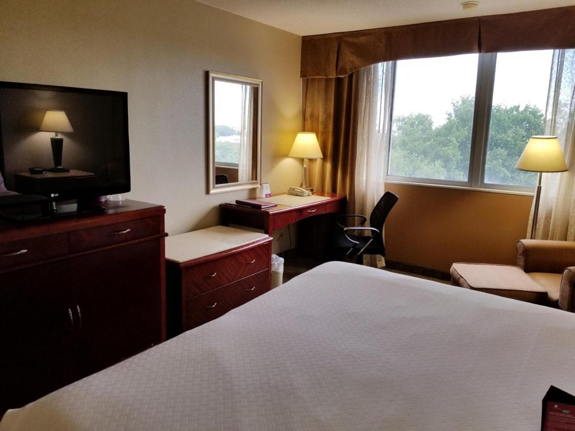 Wyndham Houston near NRG Park - Medical Center photo 47