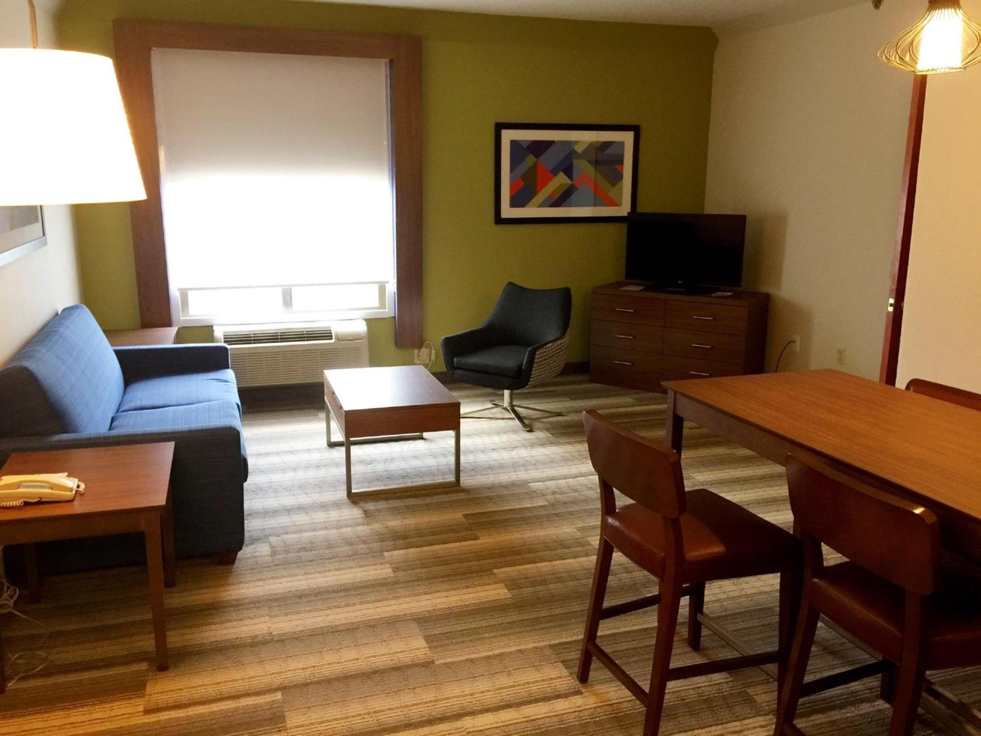 Holiday Inn Express & Suites Houston - Memorial Park Area by IHG photo 30