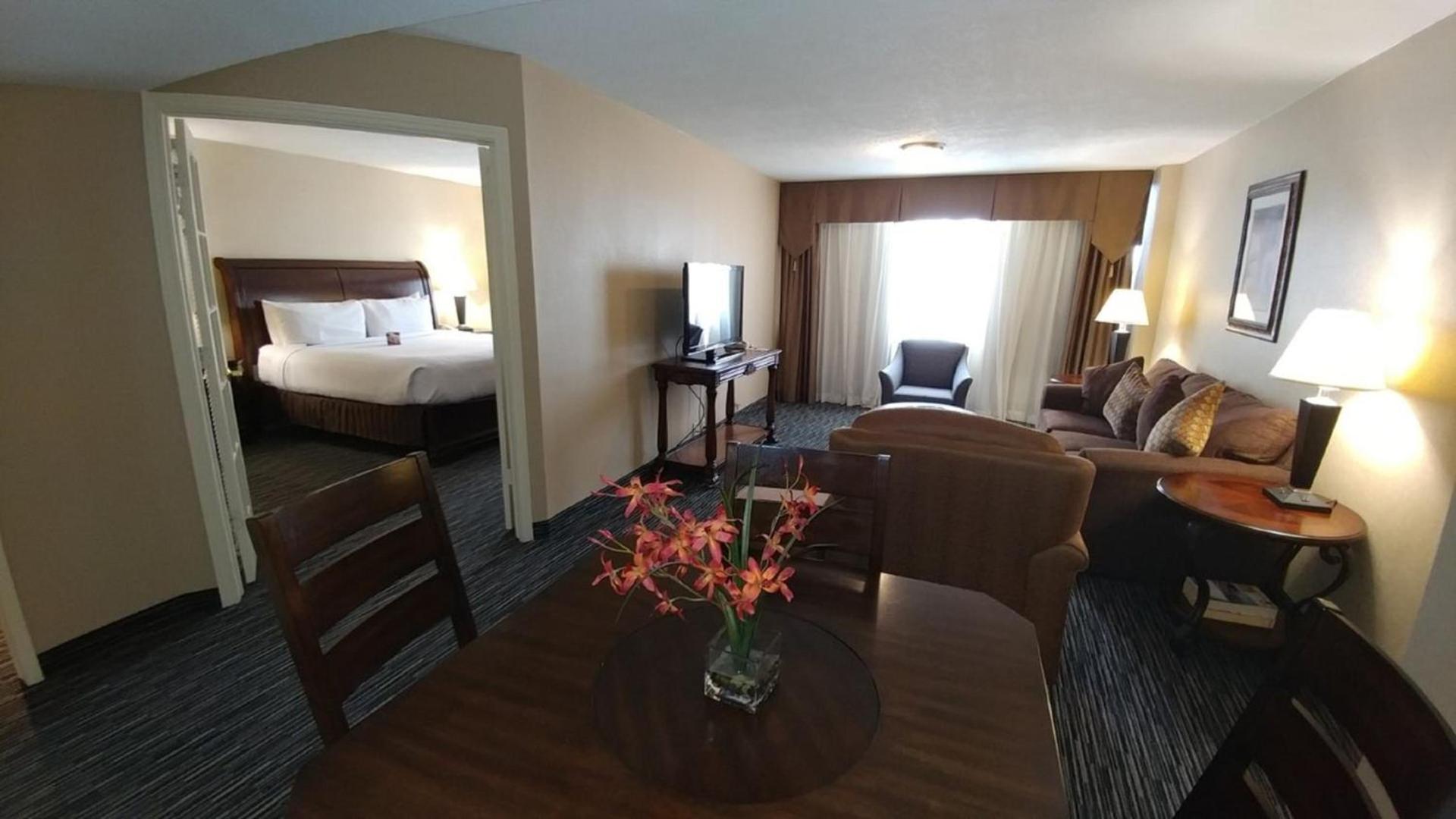 Wyndham Houston near NRG Park - Medical Center photo 25