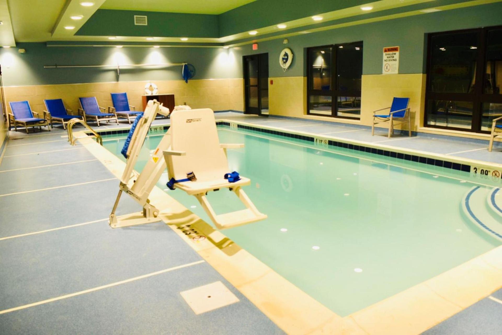 Holiday Inn Express & Suites - Middletown by IHG photo 11