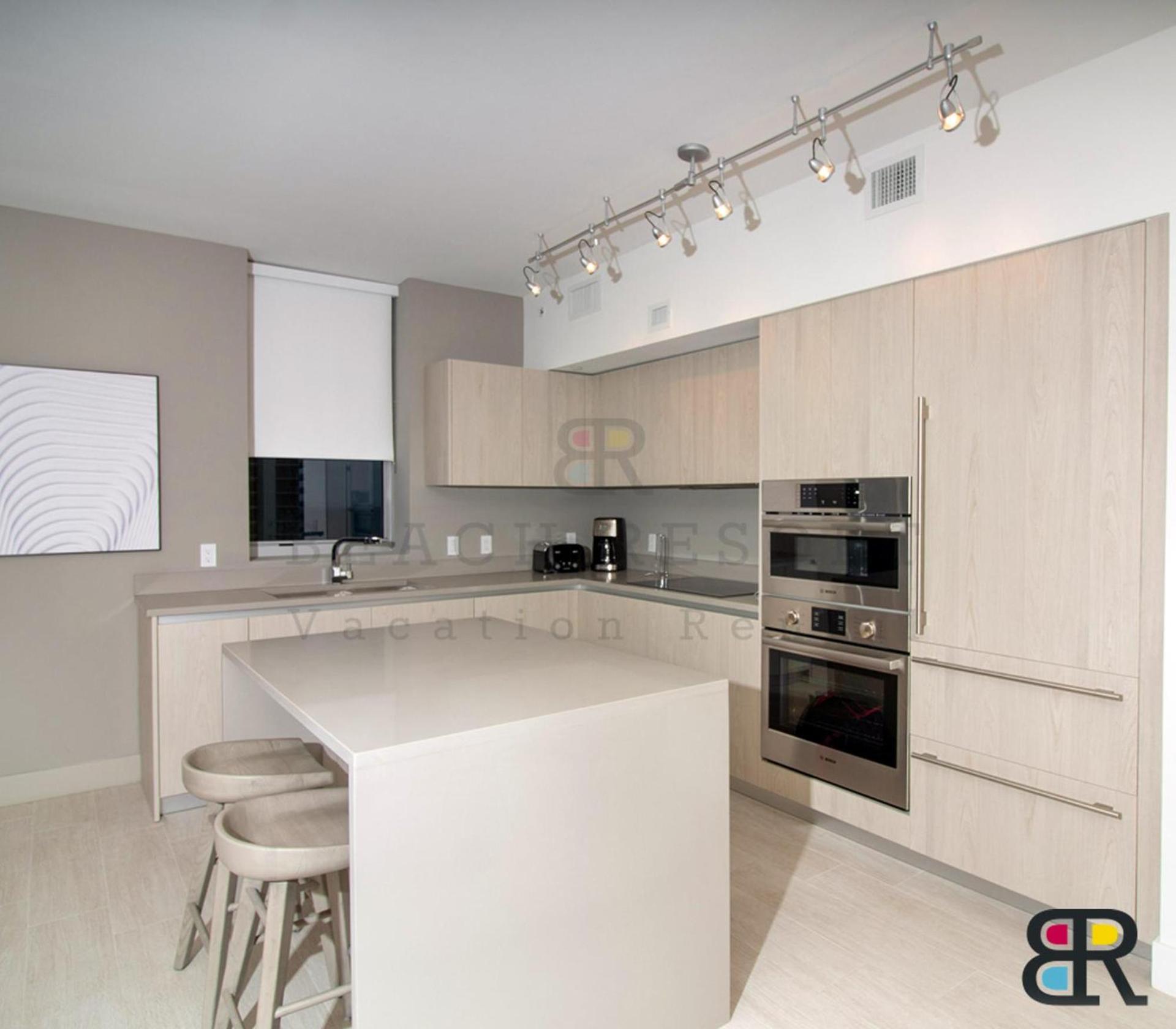 HYDE Beach House Apartments photo 33