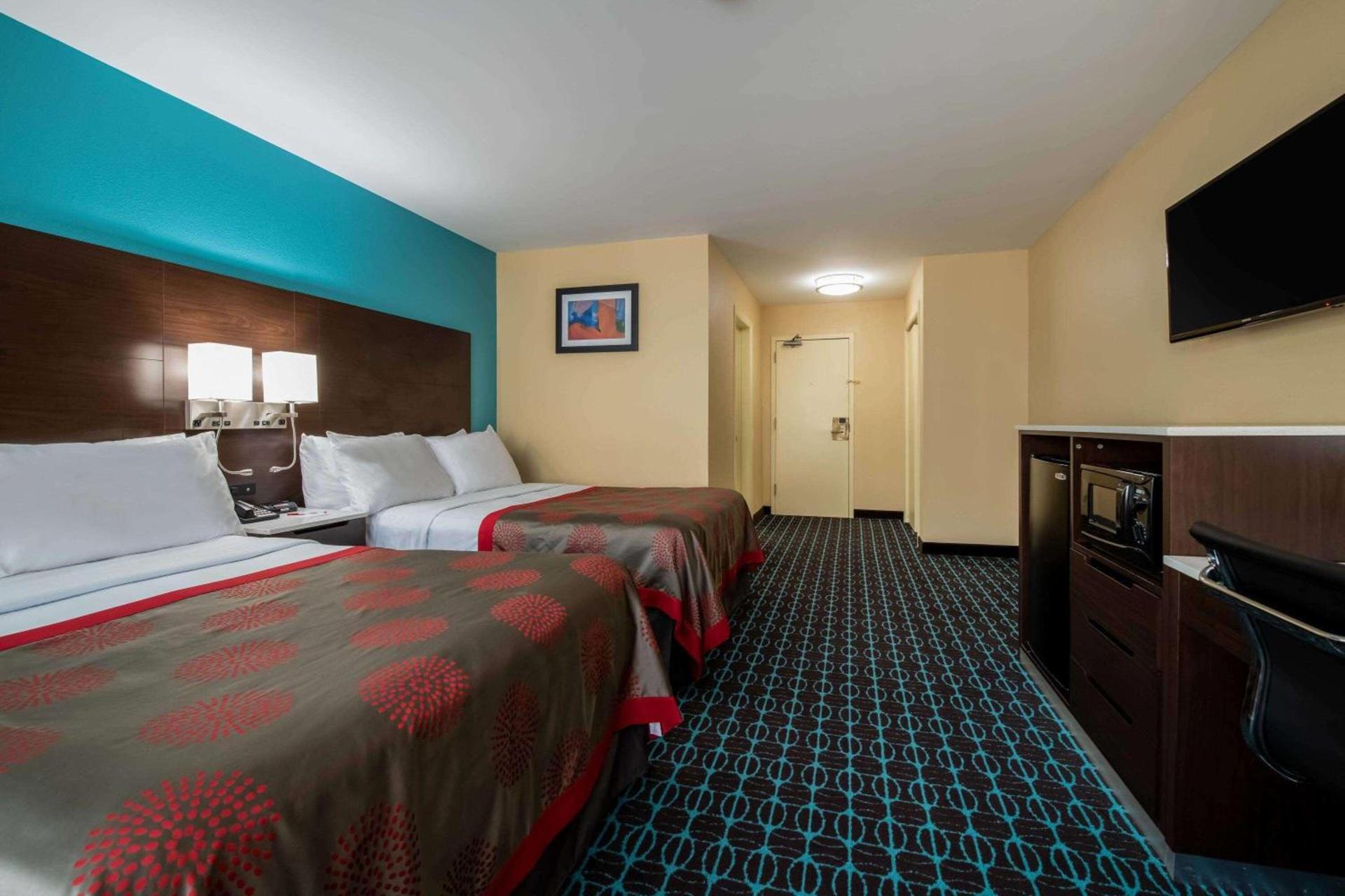 Ramada by Wyndham Groton Mystic photo 17