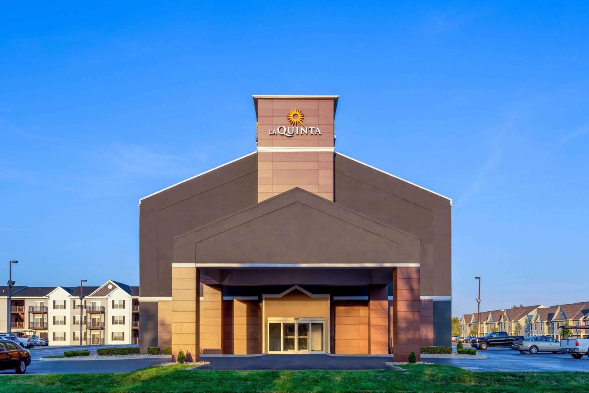 La Quinta by Wyndham Columbus West - Hilliard photo 1