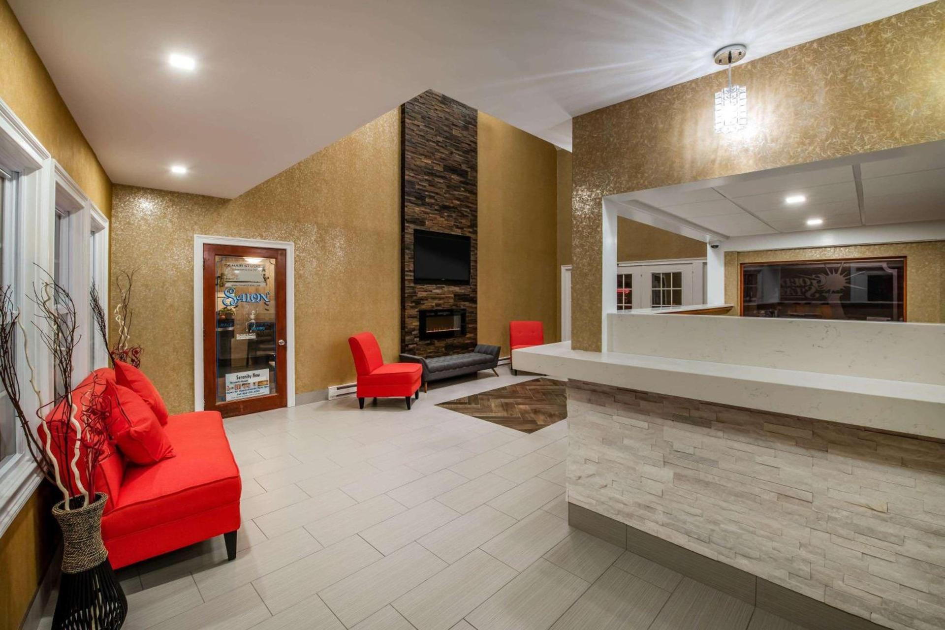 Ramada by Wyndham Groton Mystic photo 8