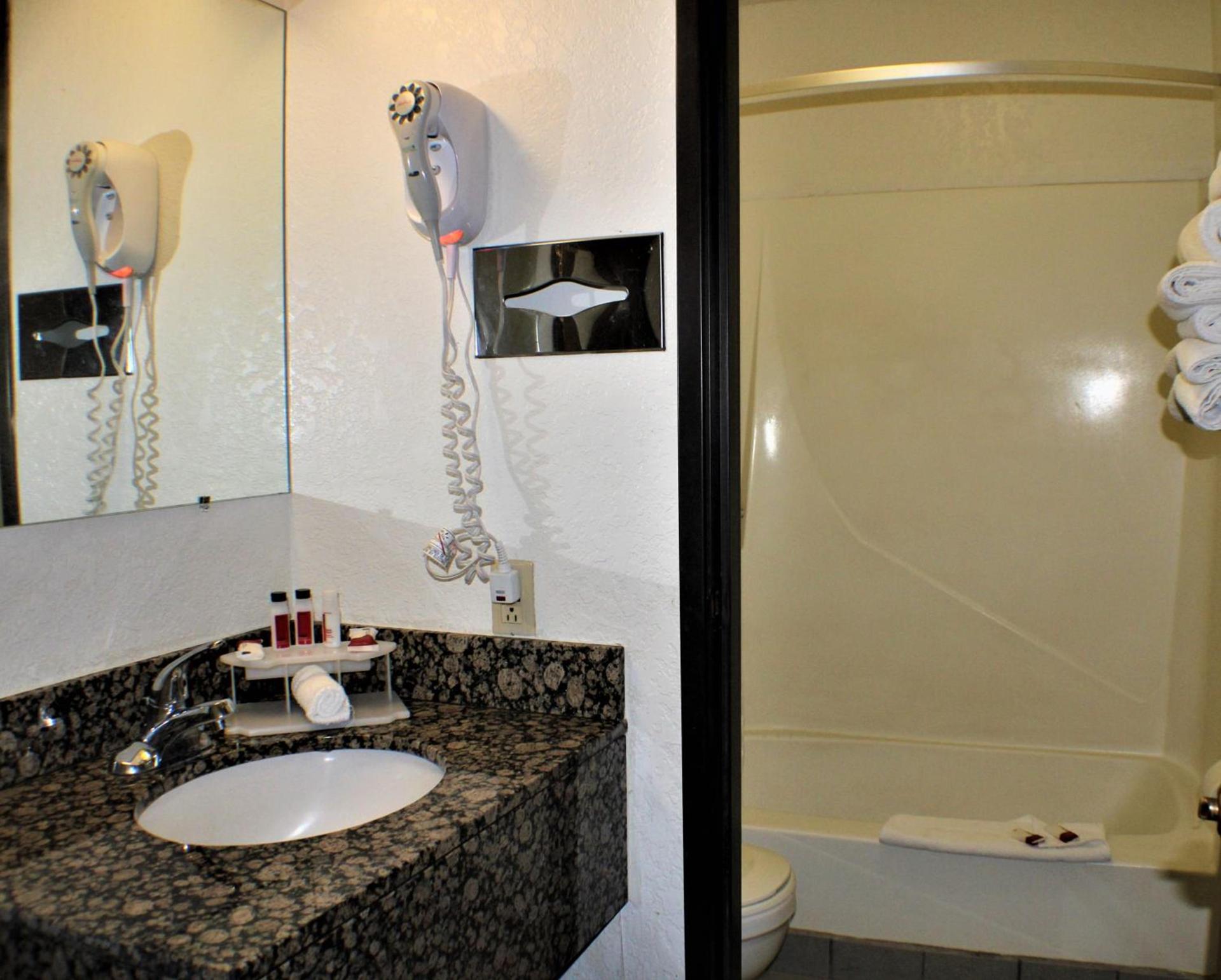 Knights Inn Payson photo 7