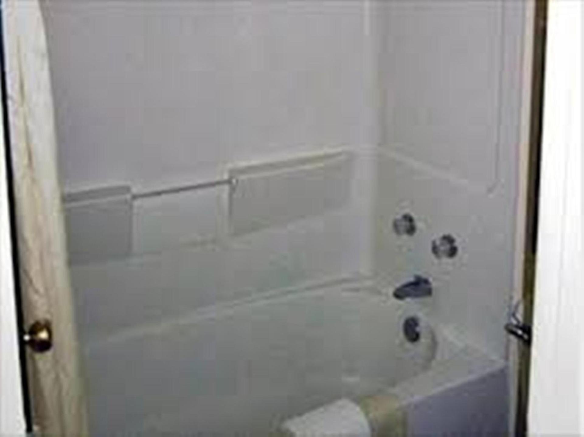 Motel 6-Waxahachie, TX photo 32