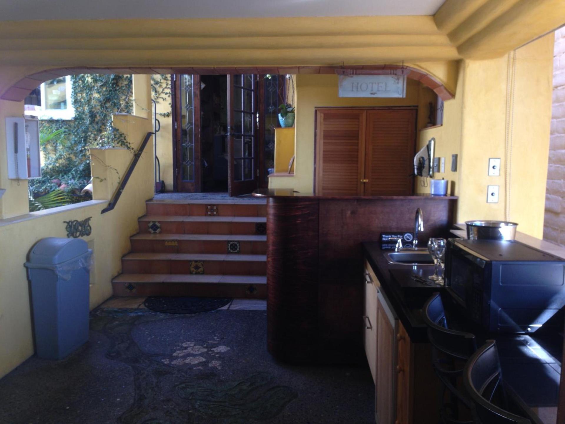 Secret Garden Inn photo 13