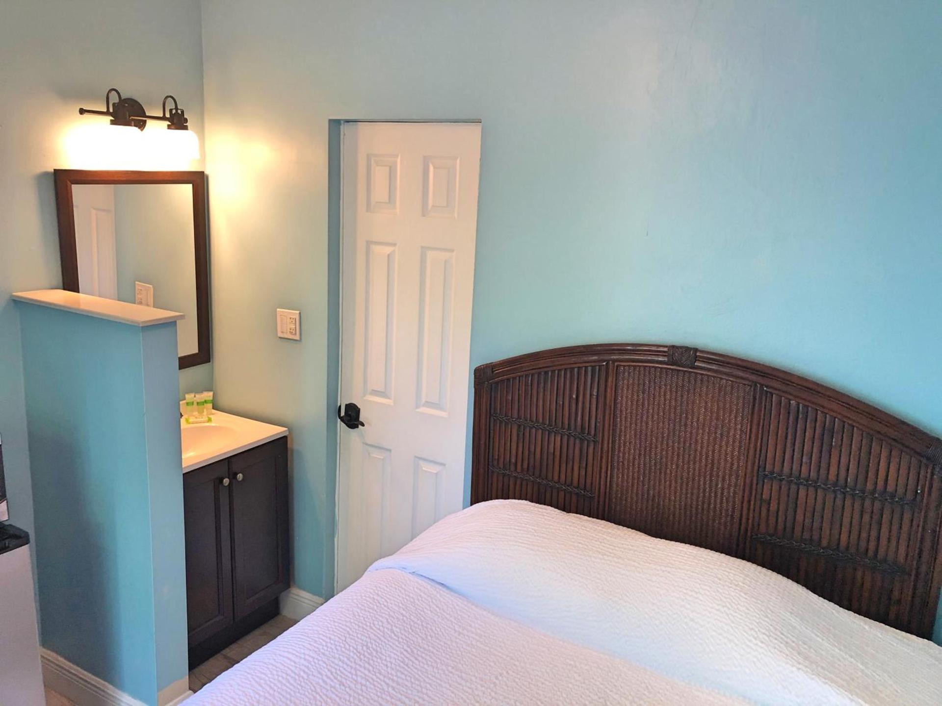 The Pelican Key Largo Cottages photo 63