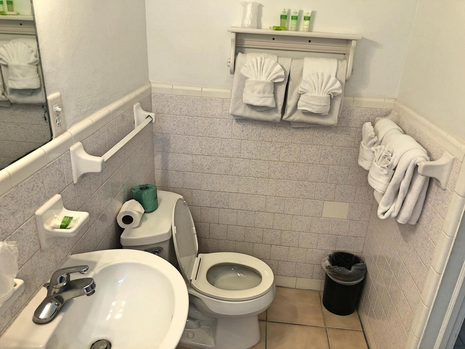 The Pelican Key Largo Cottages photo 55