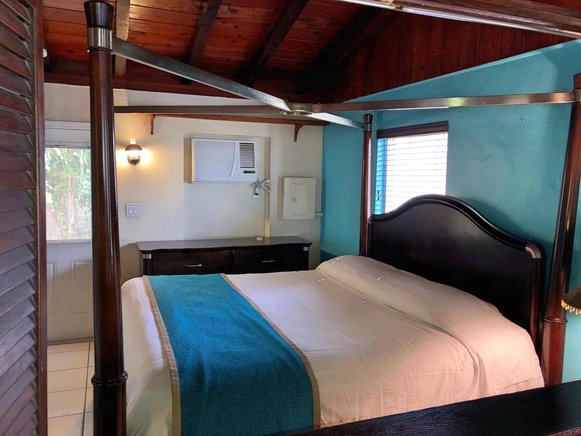 The Pelican Key Largo Cottages photo 36