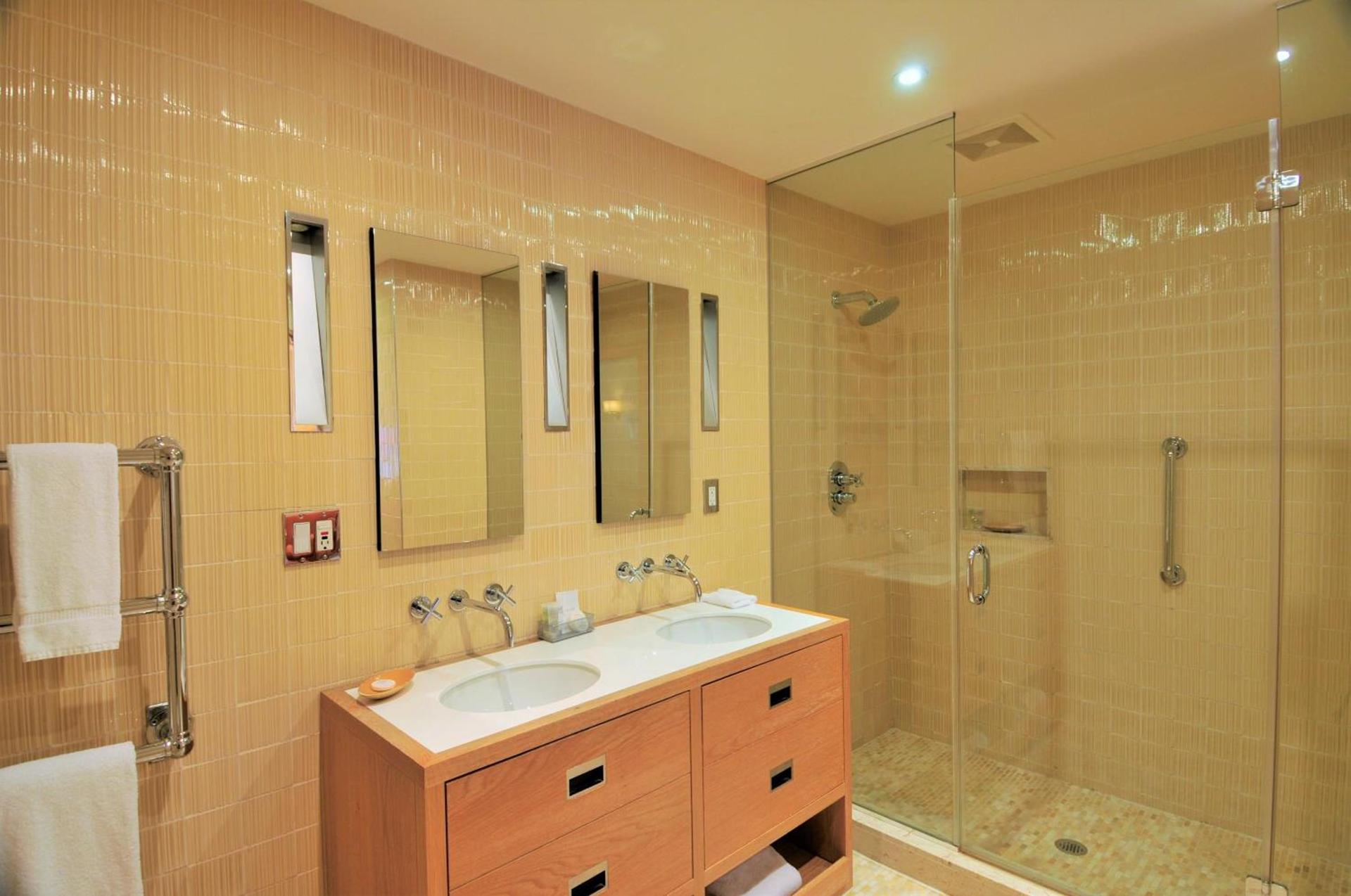 Lombardy Hotel photo 72