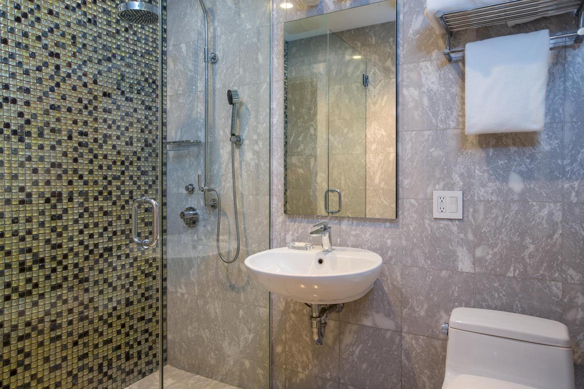 Lombardy Hotel photo 46