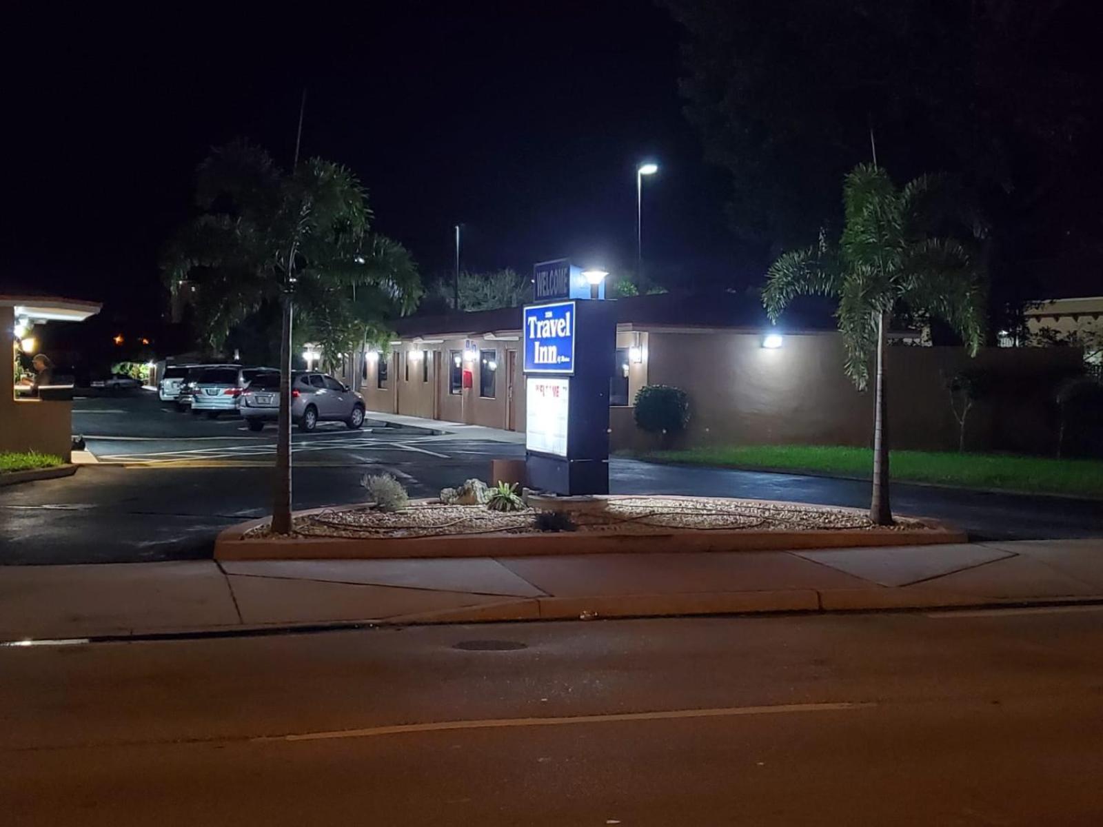 Travel Inn of Riviera Beach photo 15