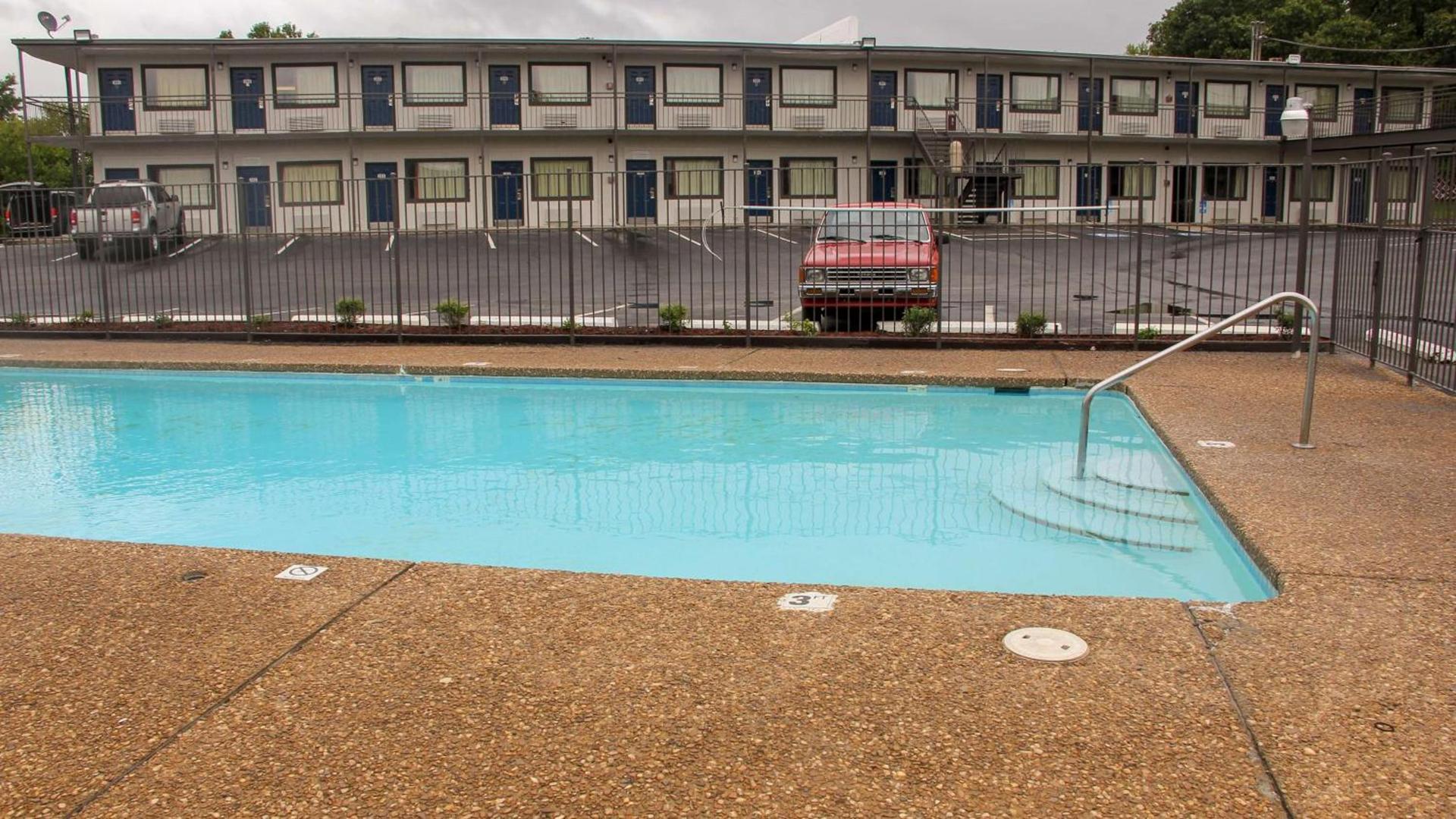 Motel 6-Fayetteville, AR photo 21