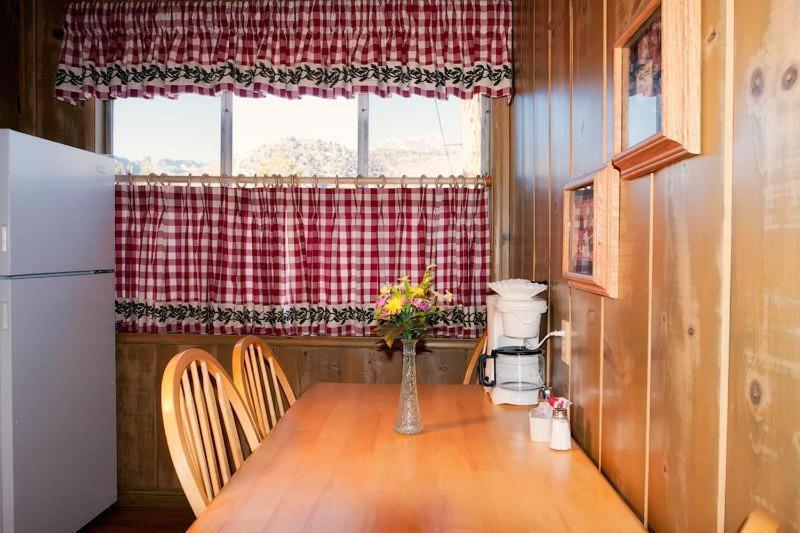 June Lake Motel photo 58
