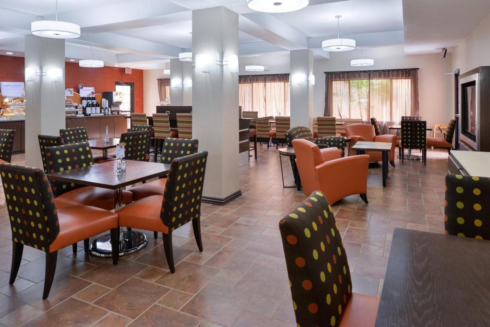 Holiday Inn Express Kingman by IHG photo 4