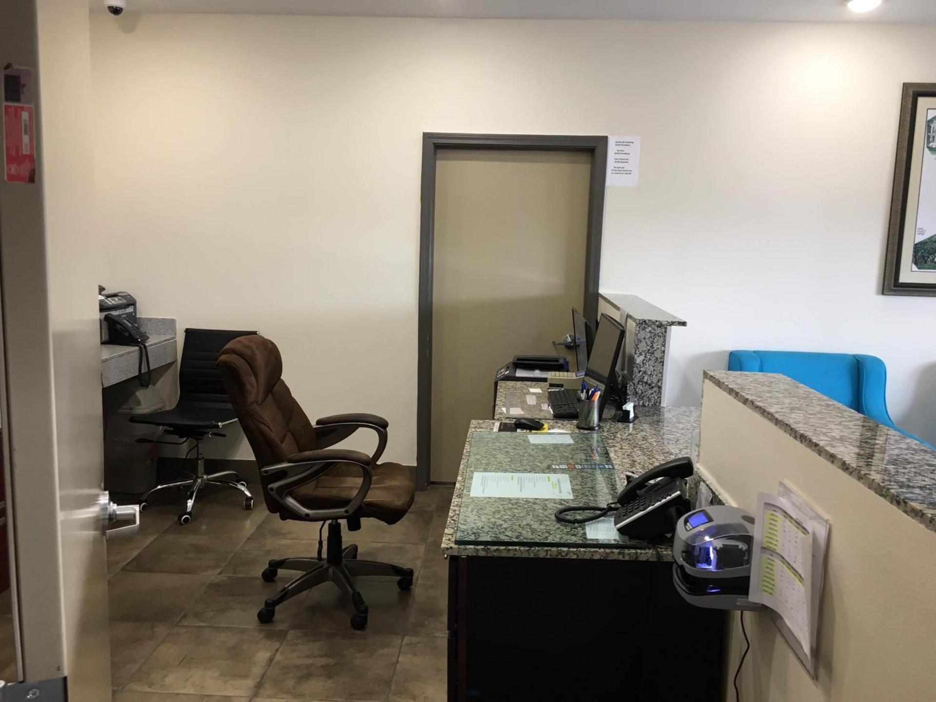 Americas Best Value lnn- Plaquemine photo 2