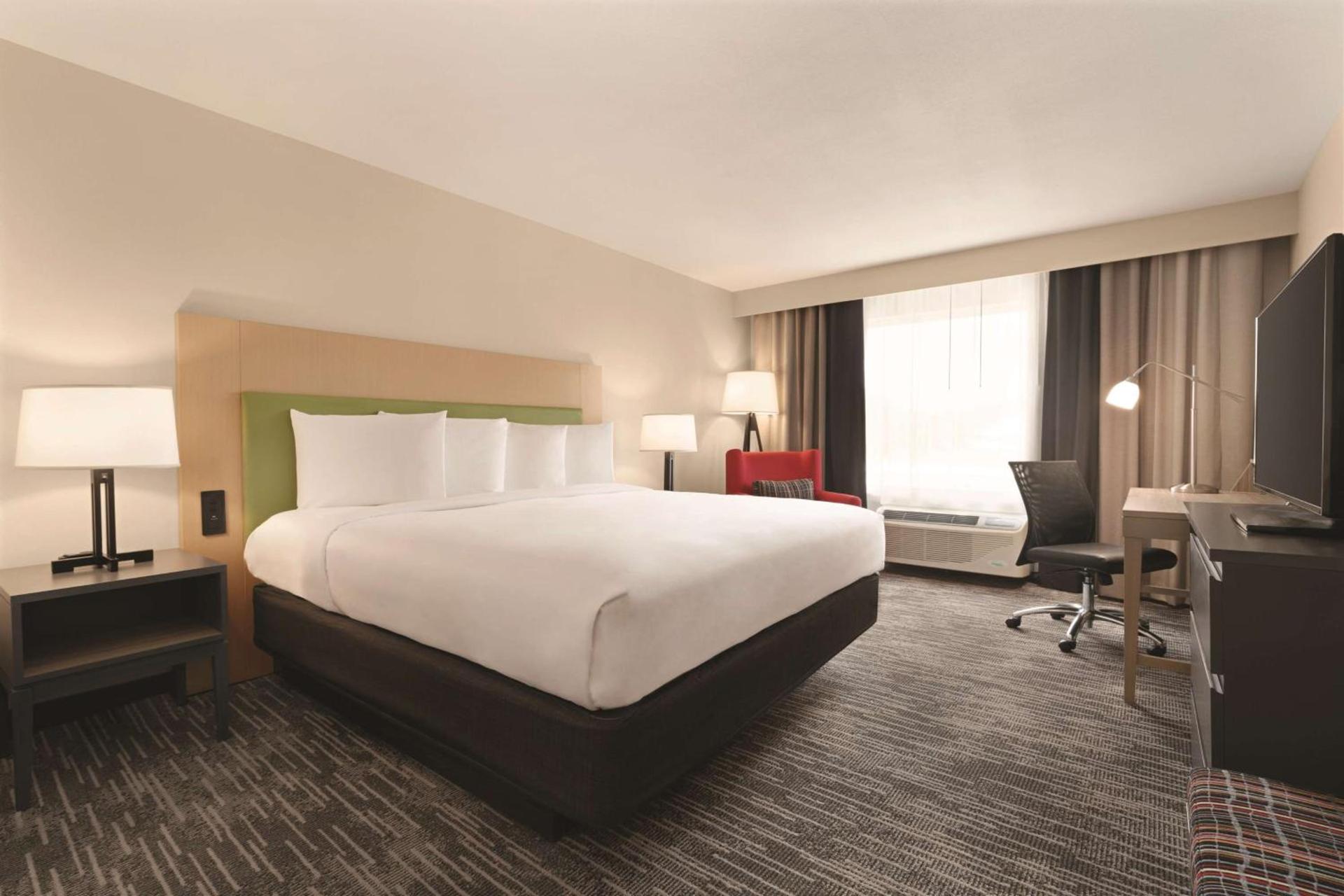 Country Inn & Suites by Radisson, Savannah Midtown, GA photo 21